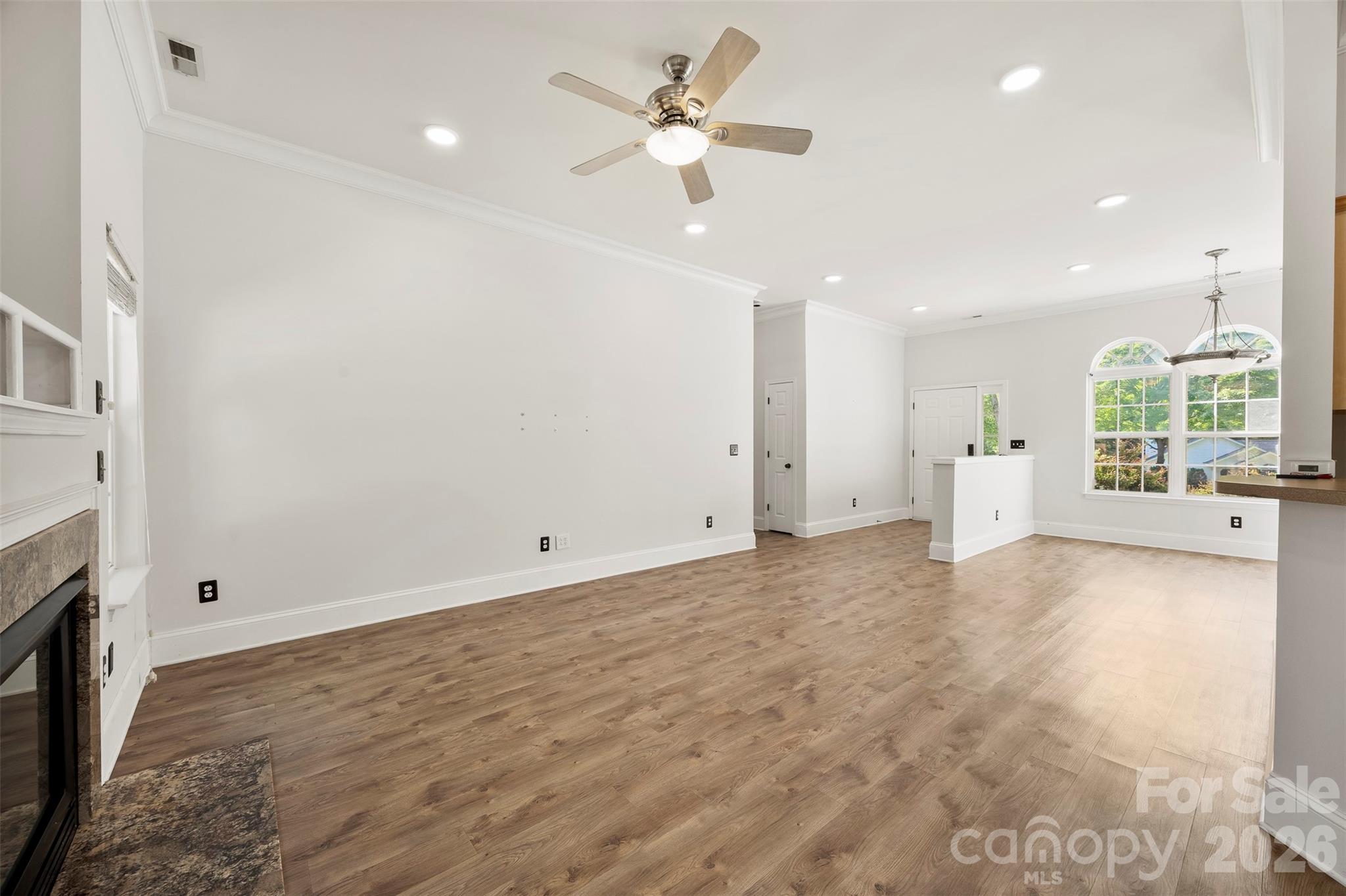 Single Family Residence at 8011 Maxwelton Drive, Huntersville, photo 6 of 27
