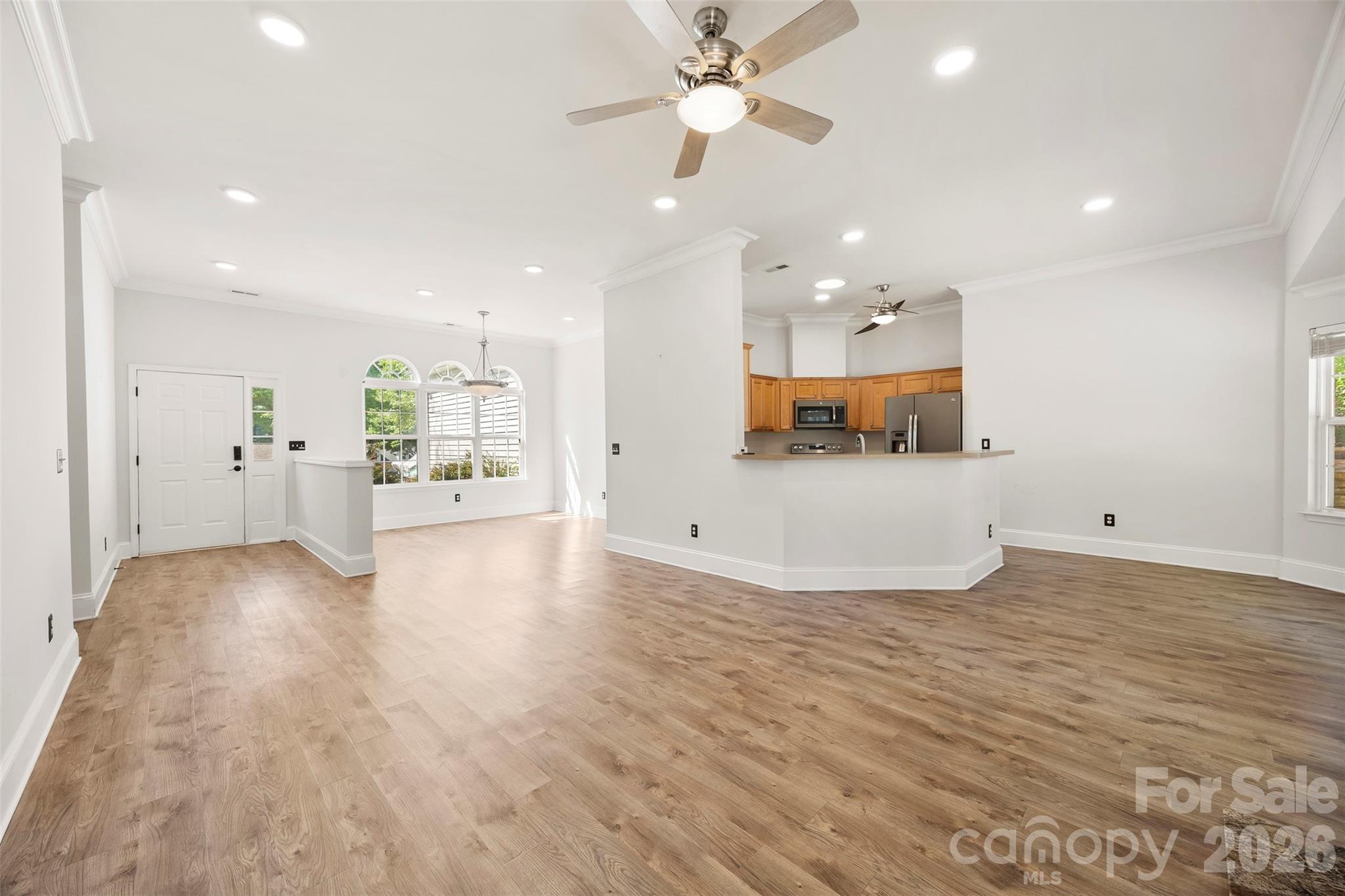 Single Family Residence at 8011 Maxwelton Drive, Huntersville, photo 7 of 27