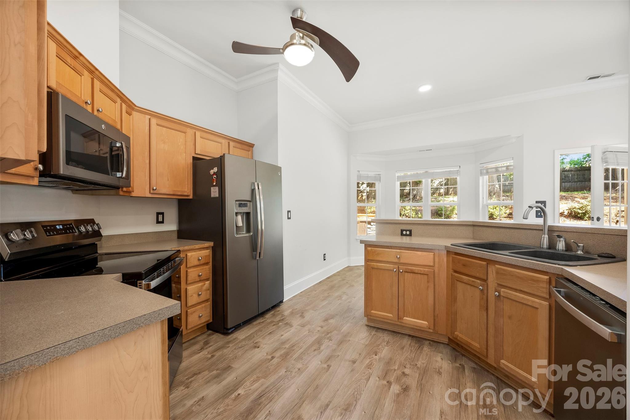 Kitchen - 8011 Maxwelton Drive, Huntersville