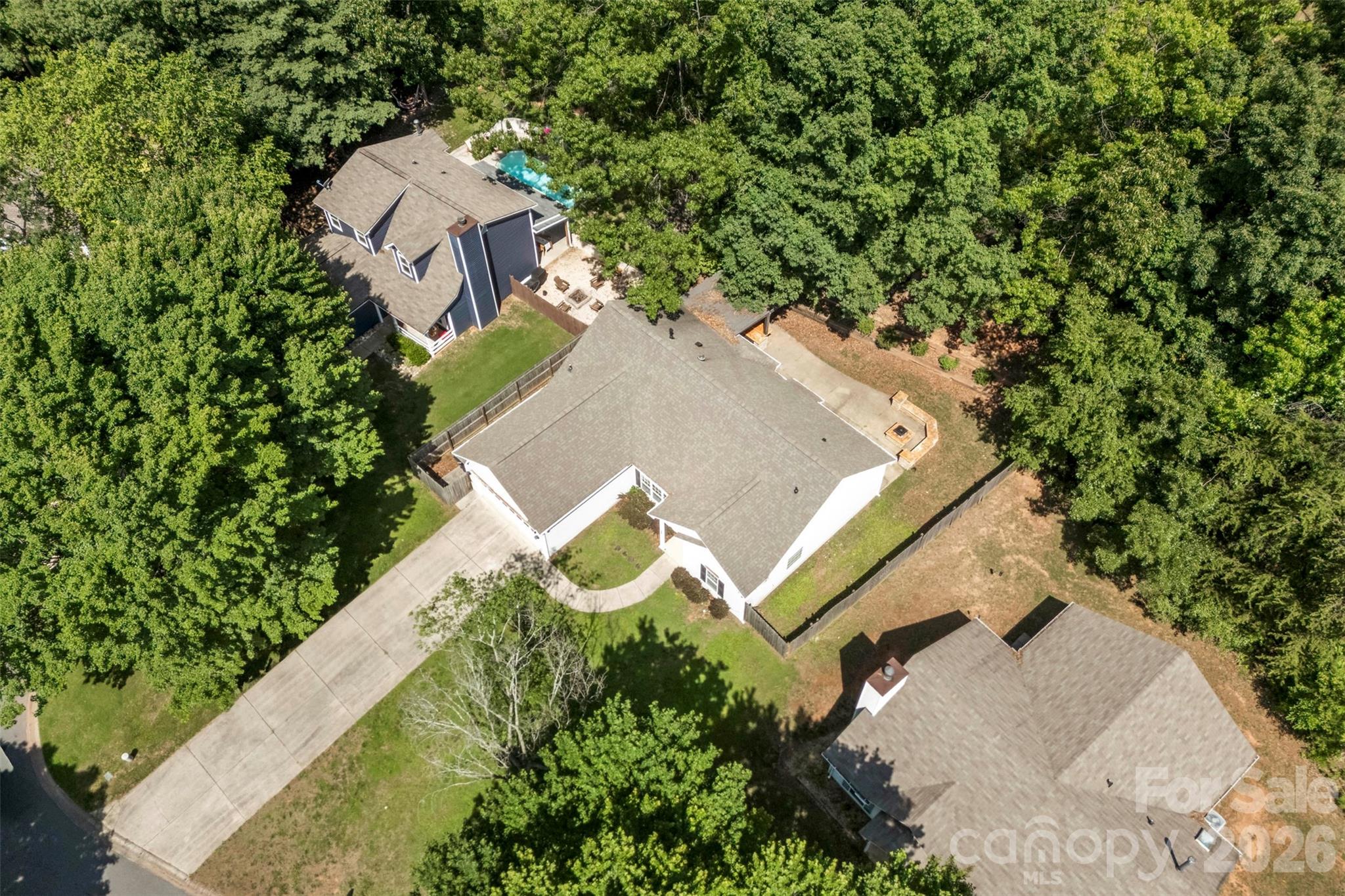 Single Family Residence at 8011 Maxwelton Drive, Huntersville, photo 26 of 27