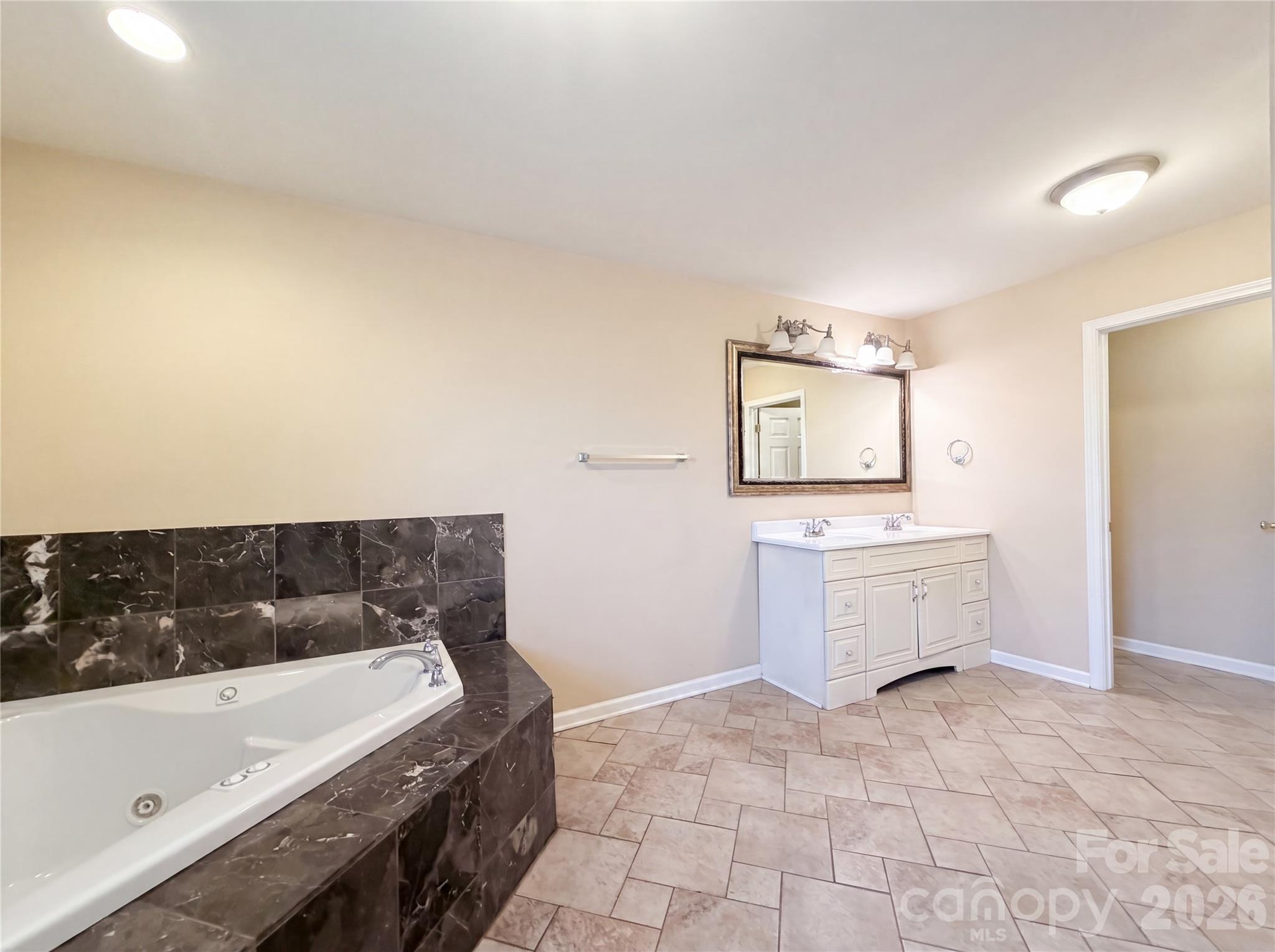 Single Family Residence at 1580 W Cloaninger Avenue, Statesville, photo 14 of 20
