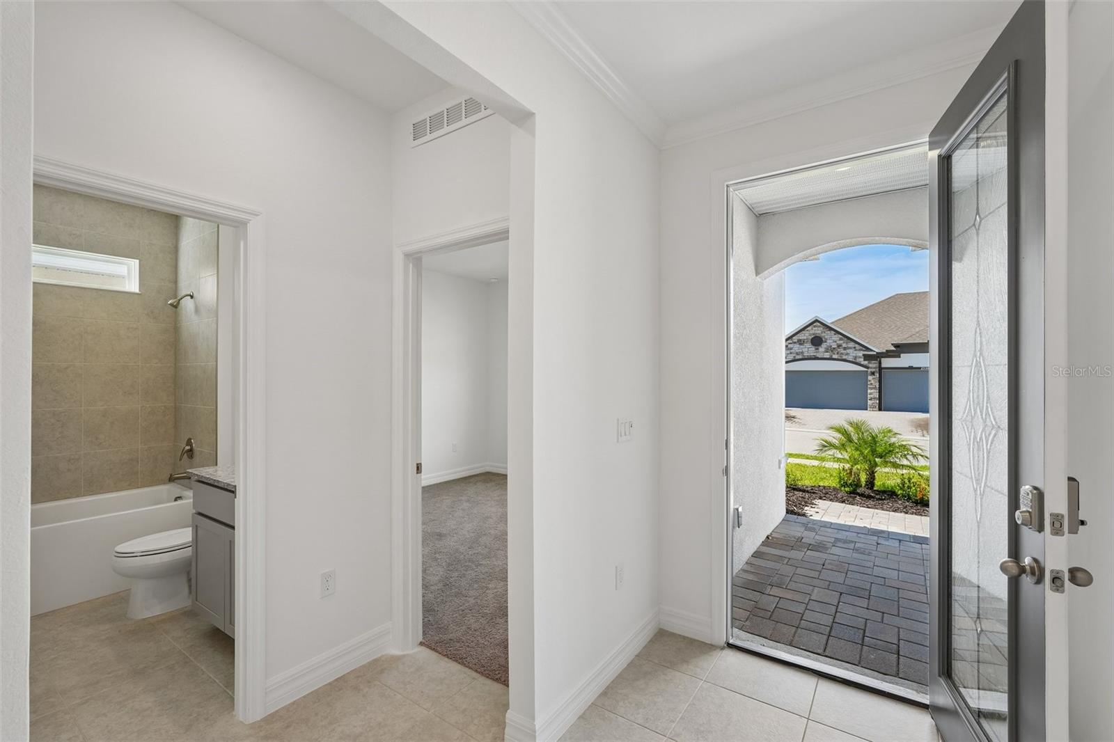Entry - 25503 CALUSA DR, PUNTA GORDA