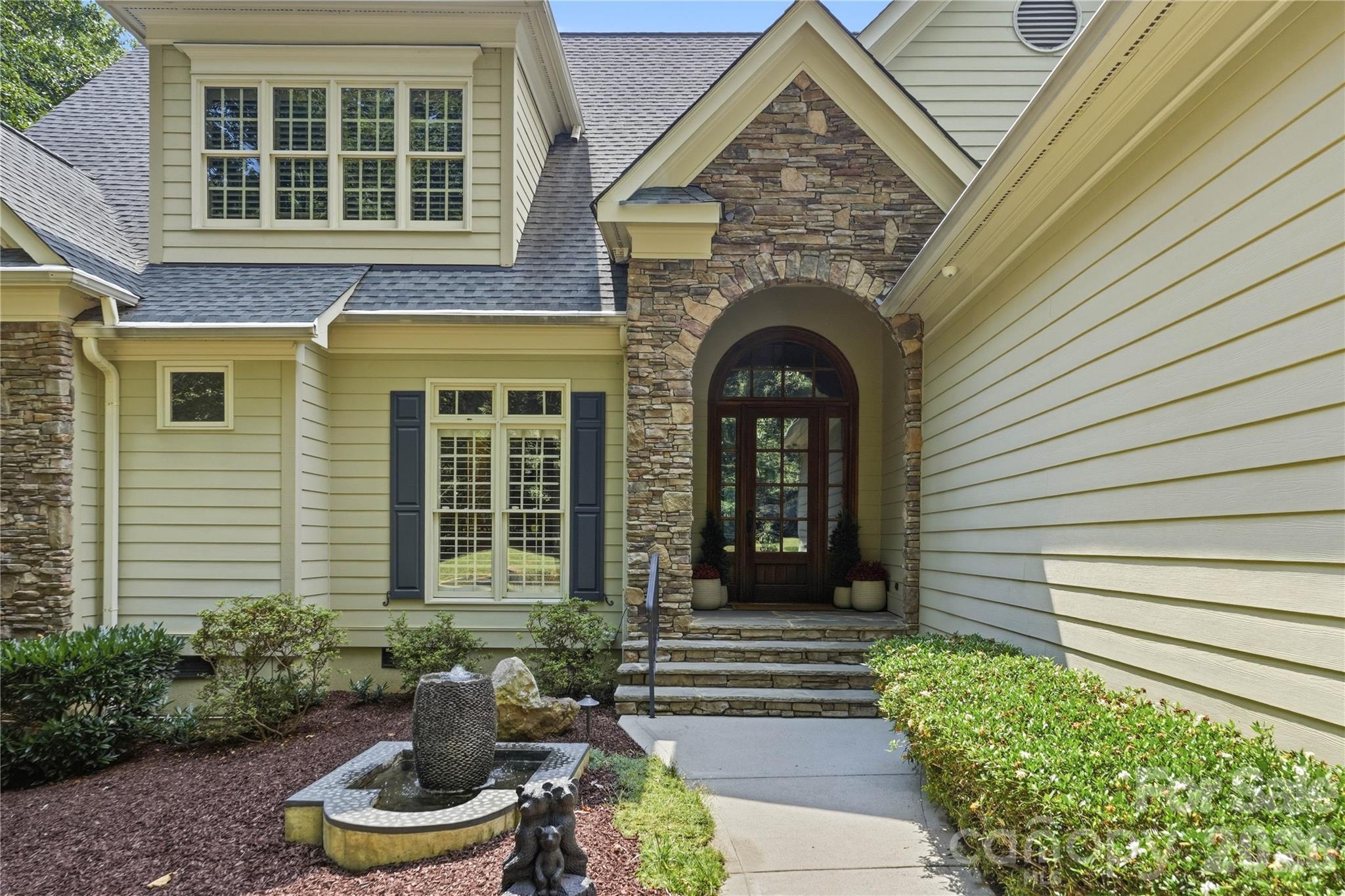 Single Family Residence at 168 Dedham Loop, Mooresville, photo 8 of 48