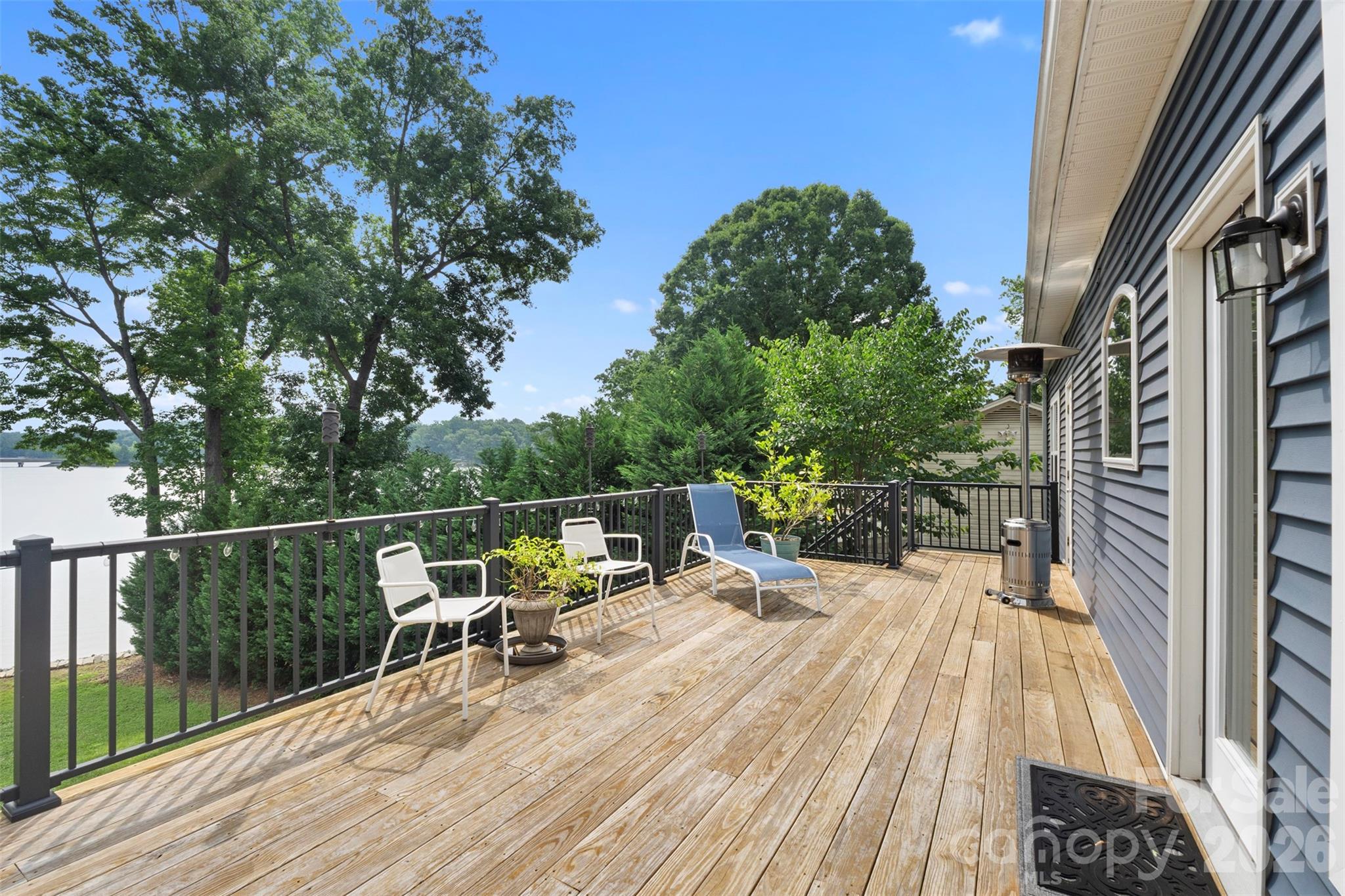 Single Family Residence at 645 Riverside Drive, Lexington, photo 12 of 48