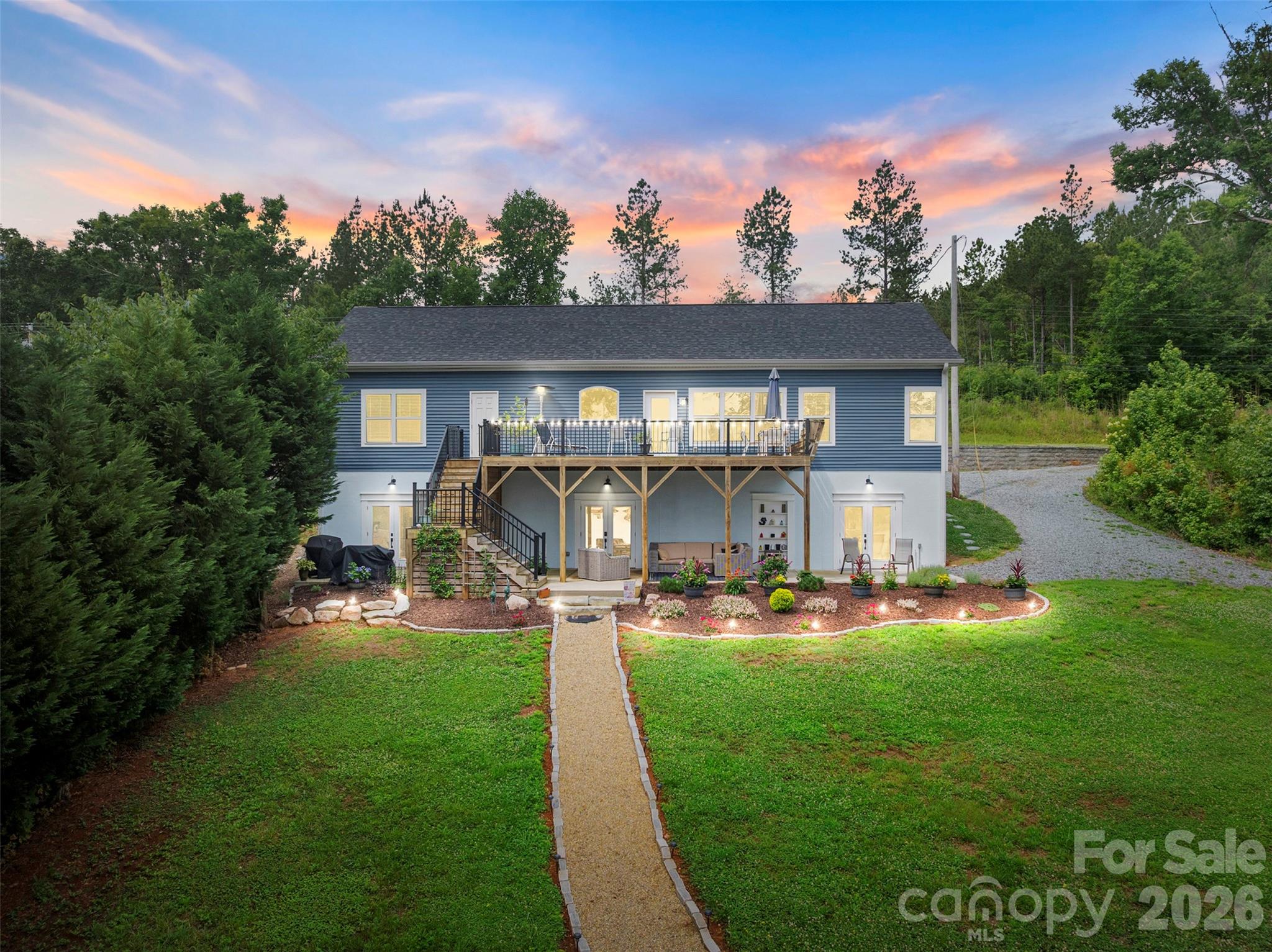 Single Family Residence at 645 Riverside Drive, Lexington, photo 24 of 48