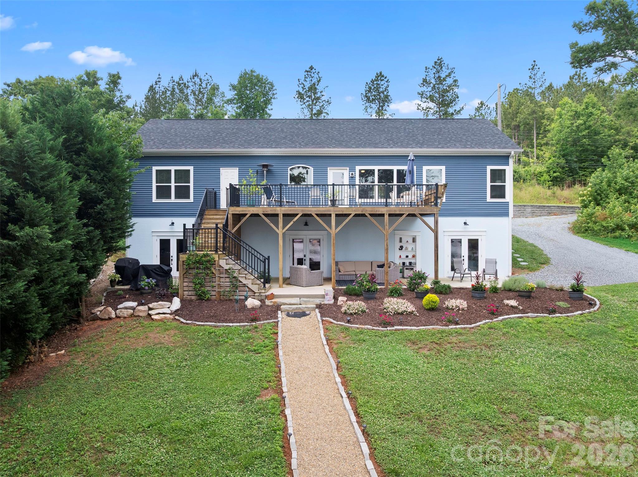 Single Family Residence at 645 Riverside Drive, Lexington, photo 29 of 48