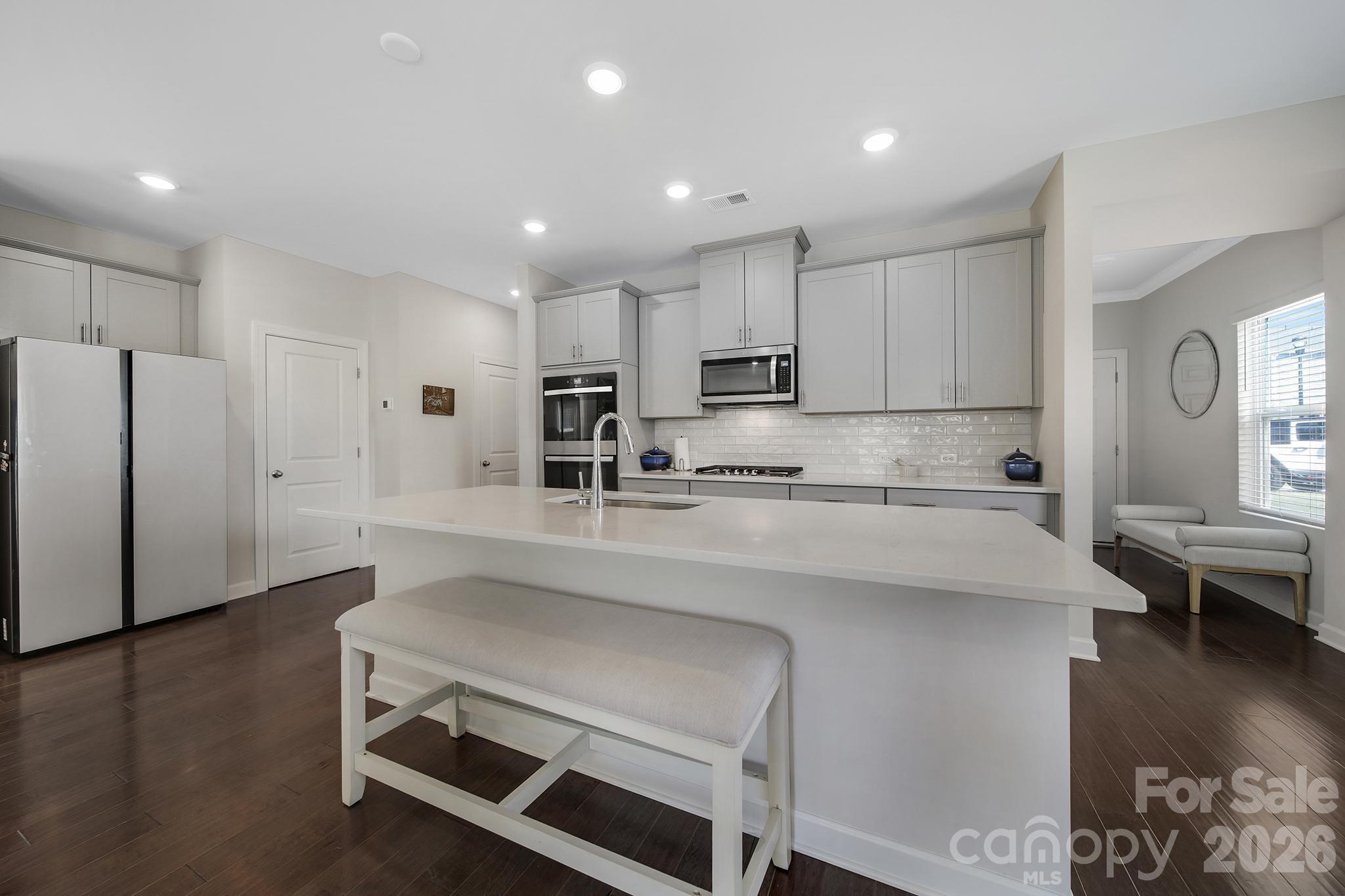 Single Family Residence at 660 Citriadora Street, Fort Mill, photo 14 of 35