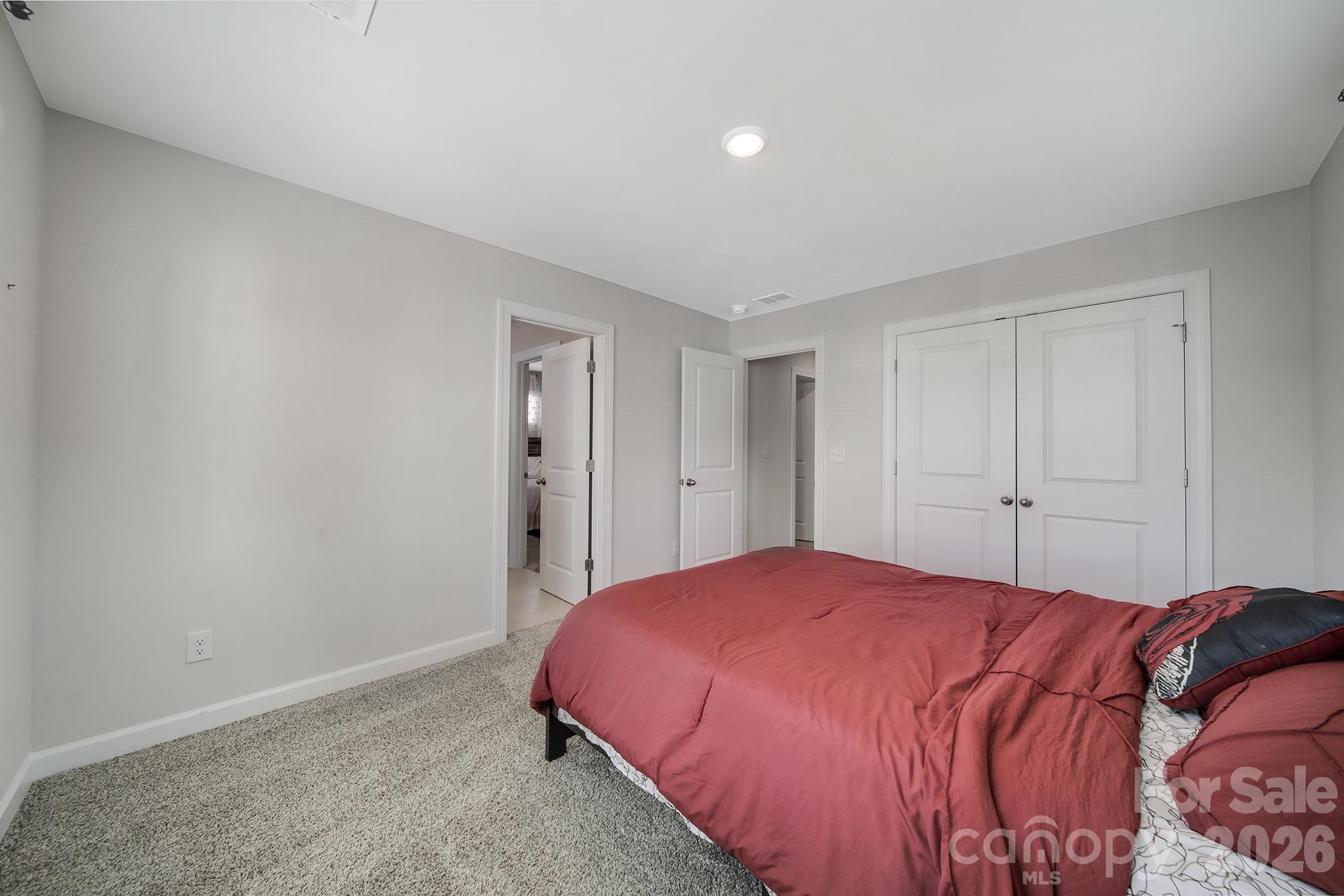 Single Family Residence at 660 Citriadora Street, Fort Mill, photo 24 of 35
