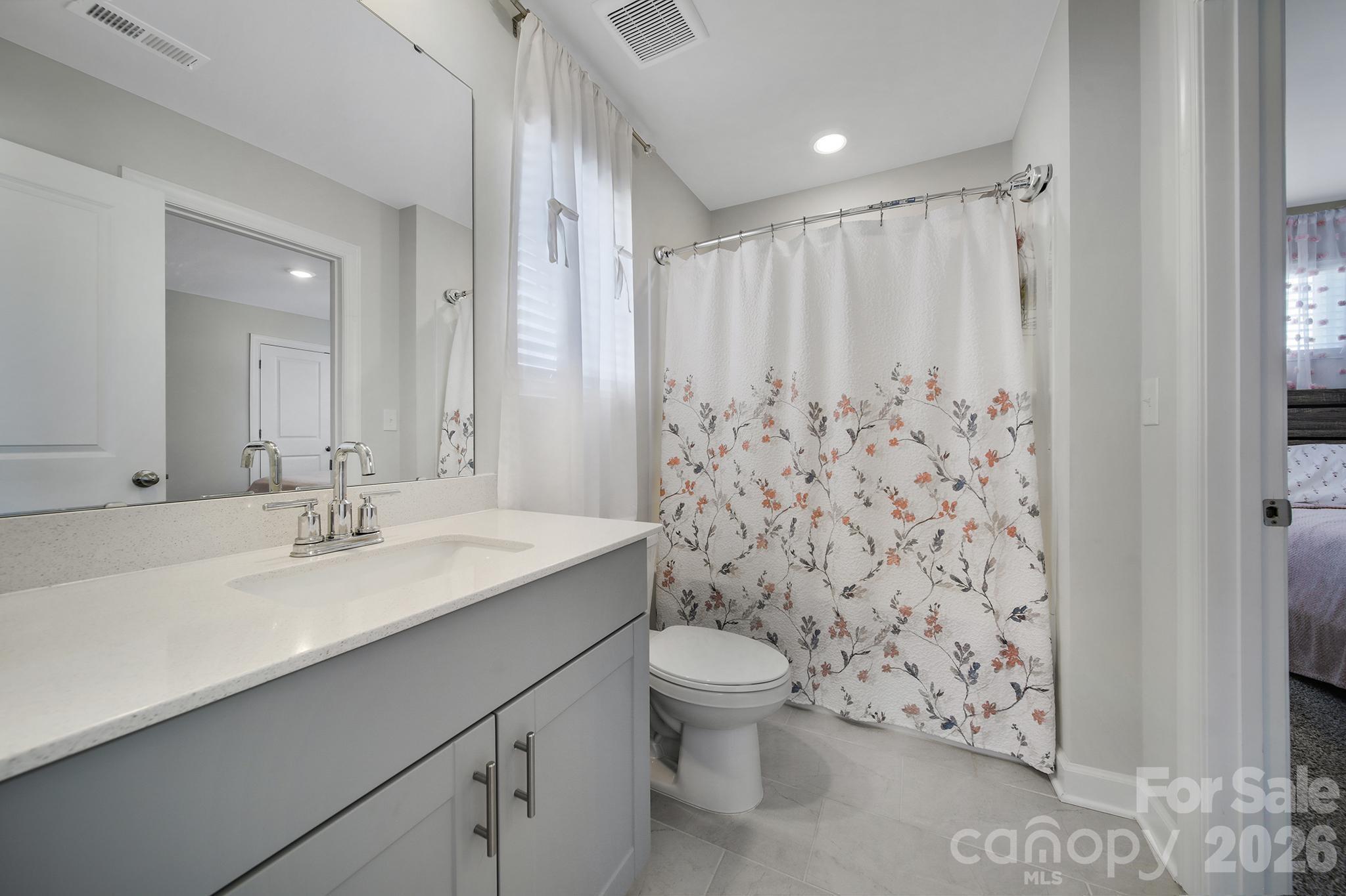 Single Family Residence at 660 Citriadora Street, Fort Mill, photo 25 of 35