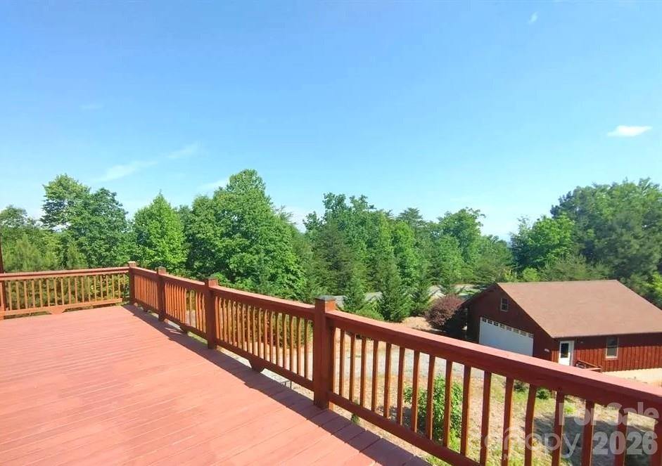 Side Deck & Garage - 453 Grandview Peaks Drive, Nebo