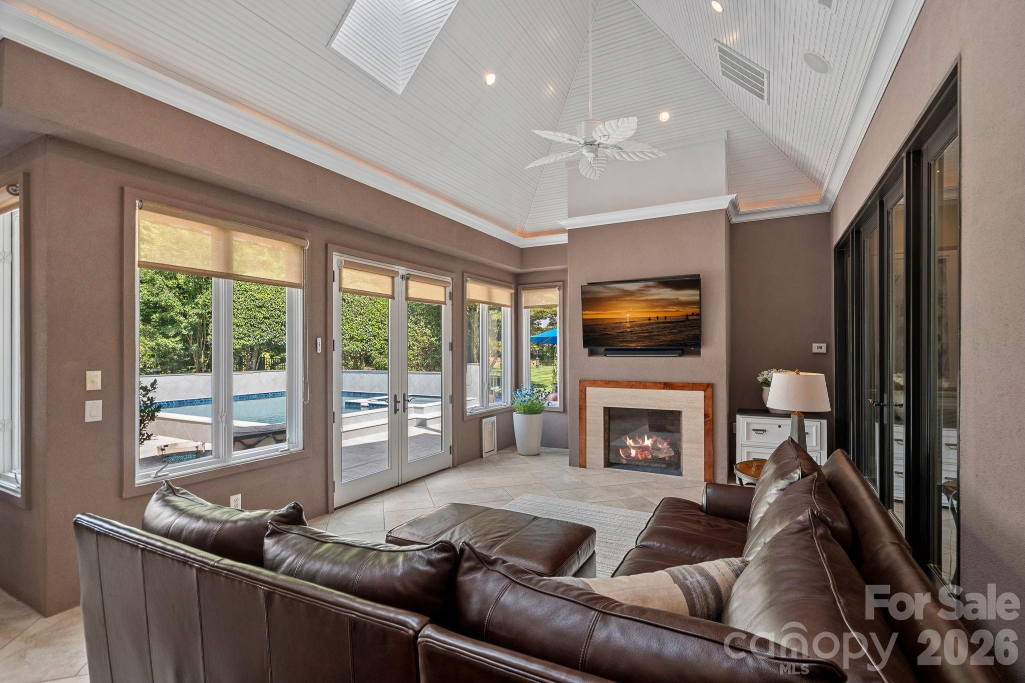 Single Family Residence at 114 Thurstons Way, Mooresville, photo 14 of 50