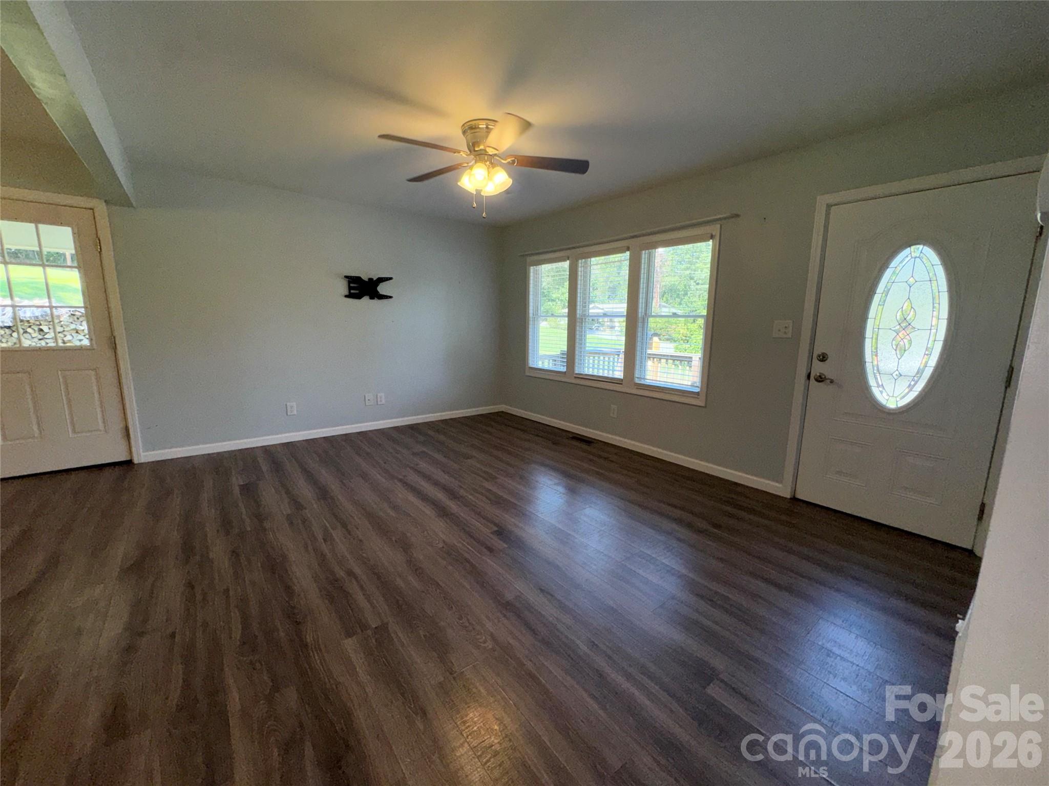 Single Family Residence at 84 E Hunt Drive, Nebo, photo 9 of 19