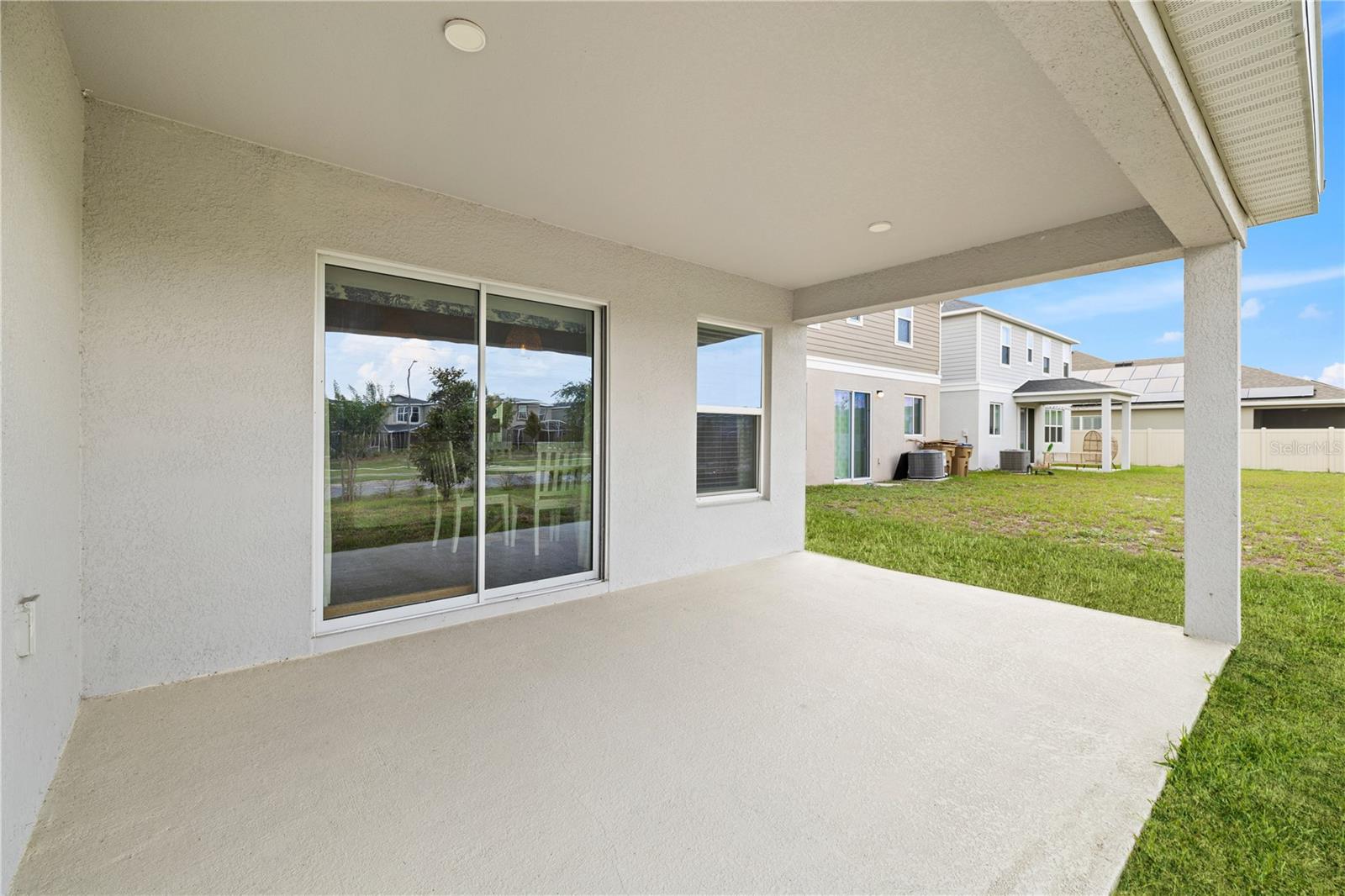 Single Family Residence at 915 OVERPOOL AVE, DAVENPORT, photo 32 of 43