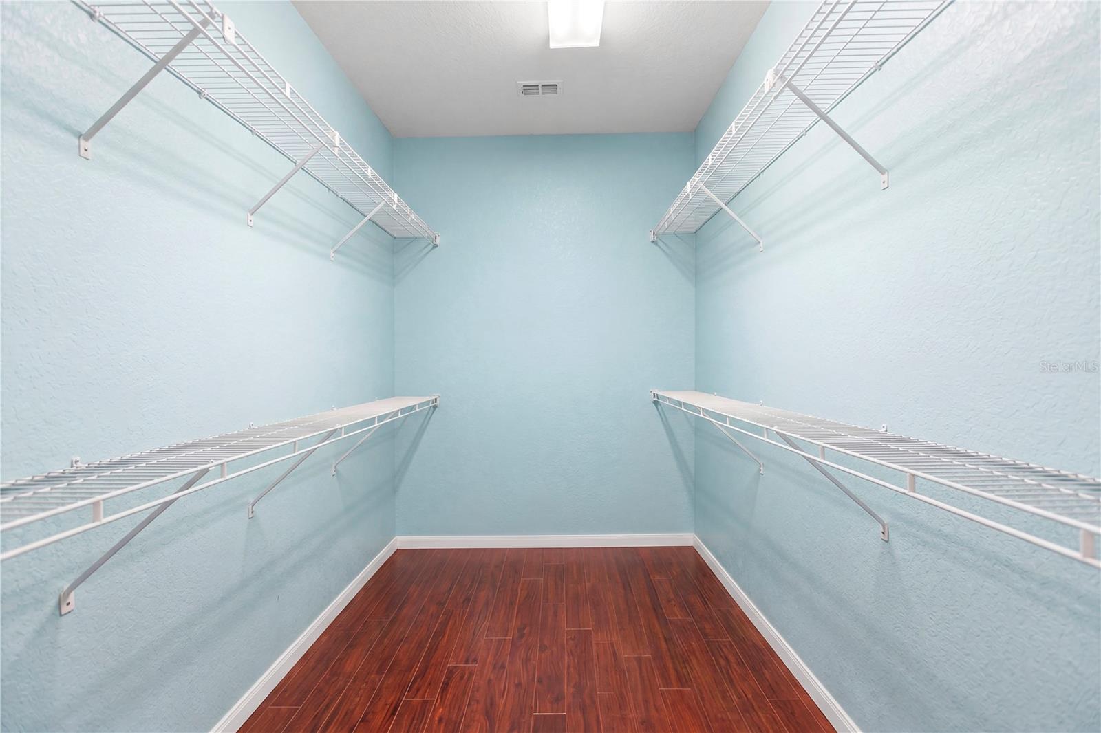 Lg. walk-in closet - 6951 SW 94TH CT, OCALA
