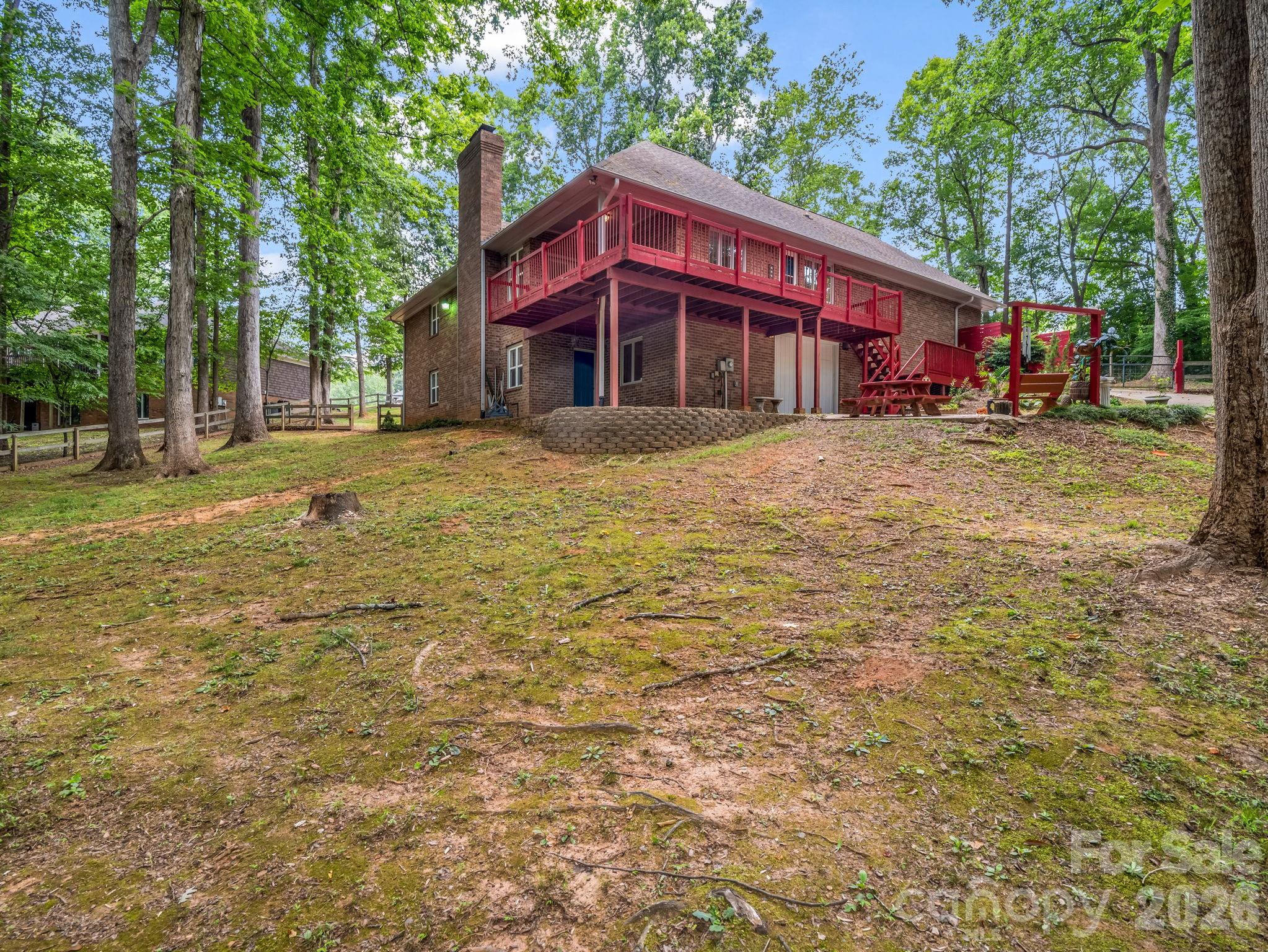 Large fenced in back and side yard - 1810 Arbor Way Drive, Shelby