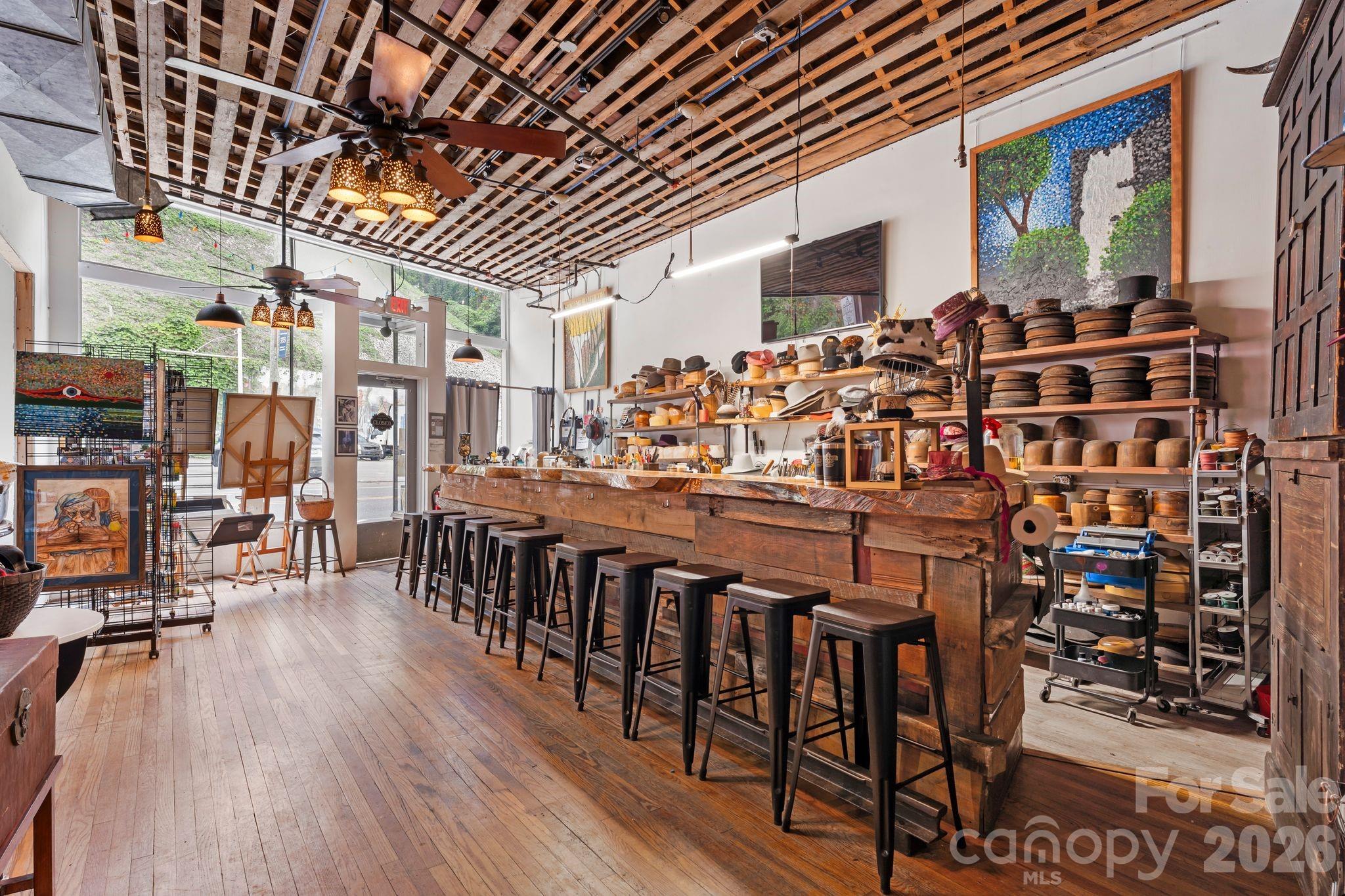 top level retail - 69 Locust Street, Spruce Pine