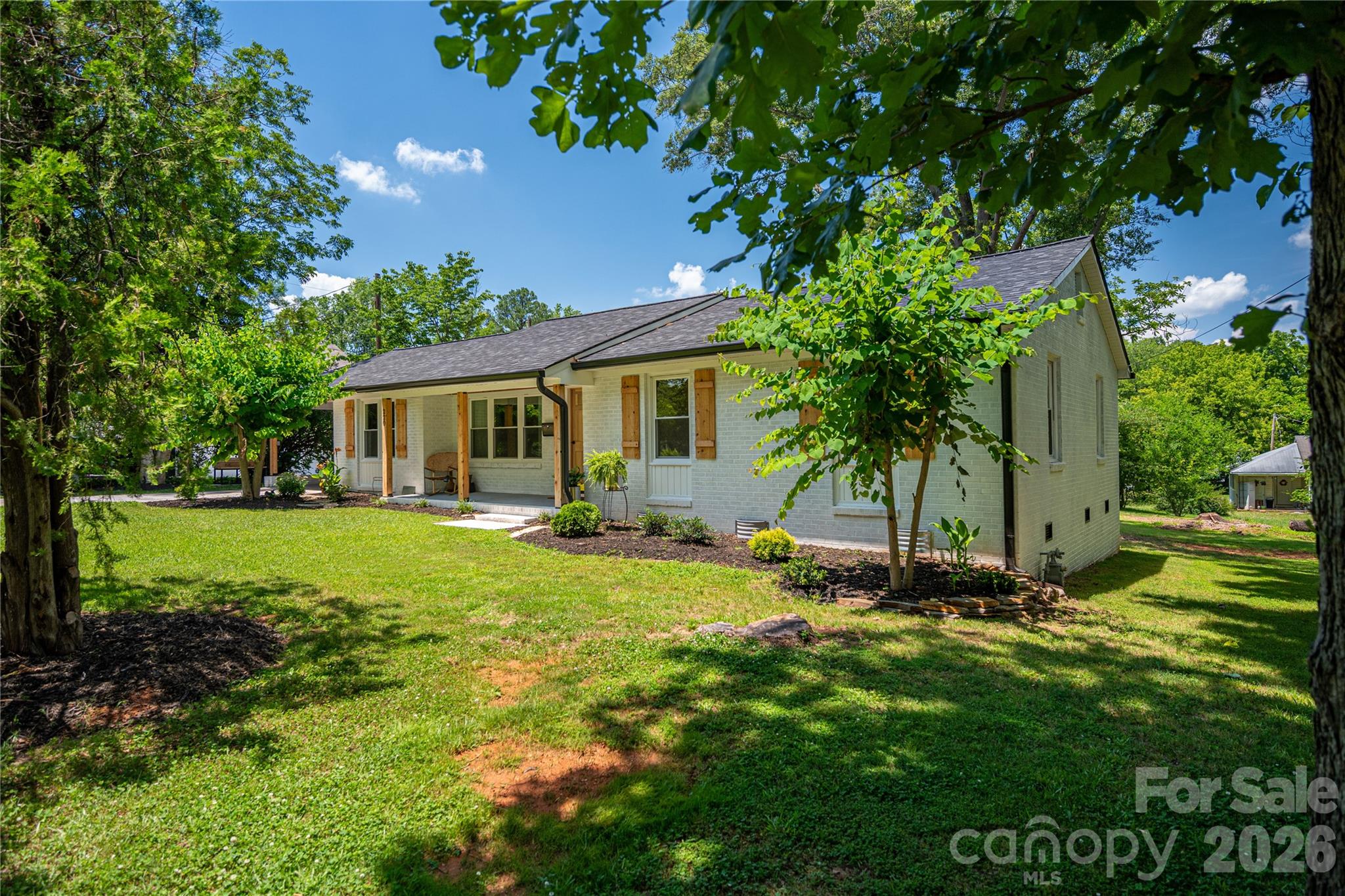 Single Family Residence at 220 Lackey Street, Kings Mountain, photo 3 of 47