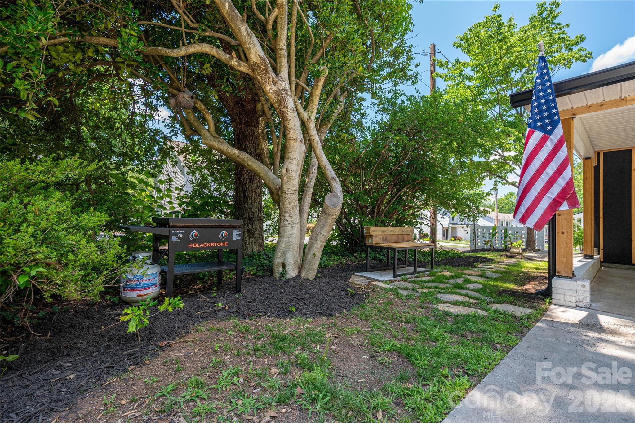 Single Family Residence at 220 Lackey Street, Kings Mountain, photo 7 of 47