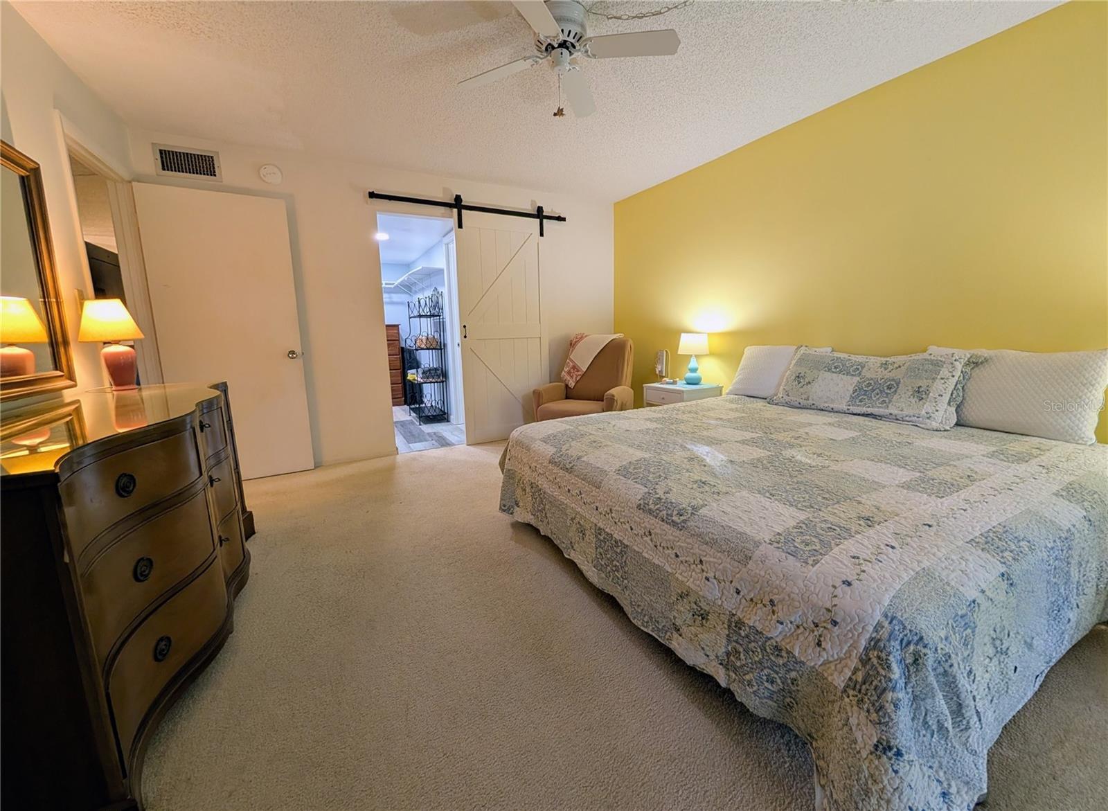 Master bedroom suite - 3564 LAKE BAYSHORE DR #K-203, BRADENTON