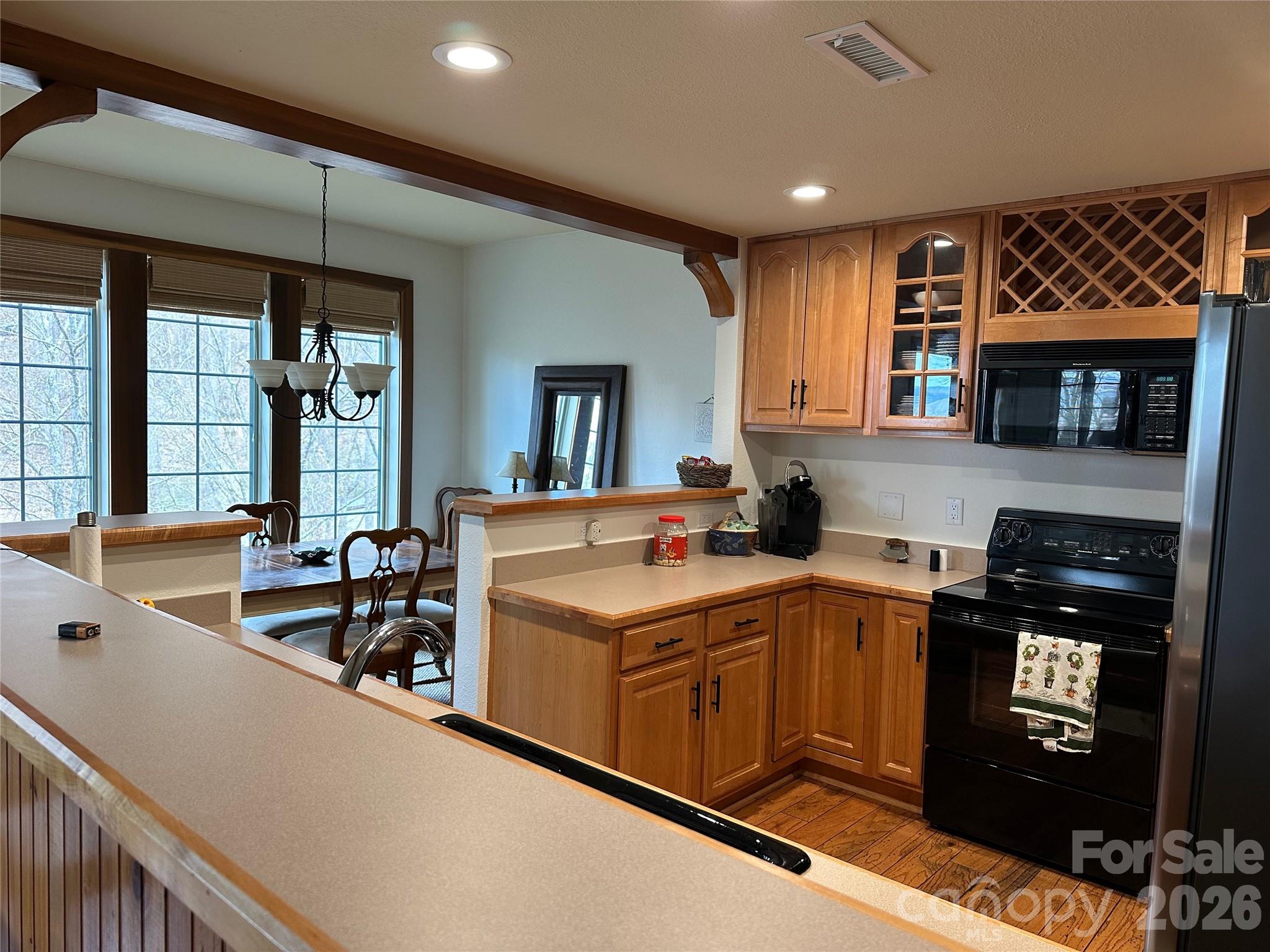 Condominium at 222 Creekside Way, Burnsville, photo 8 of 36