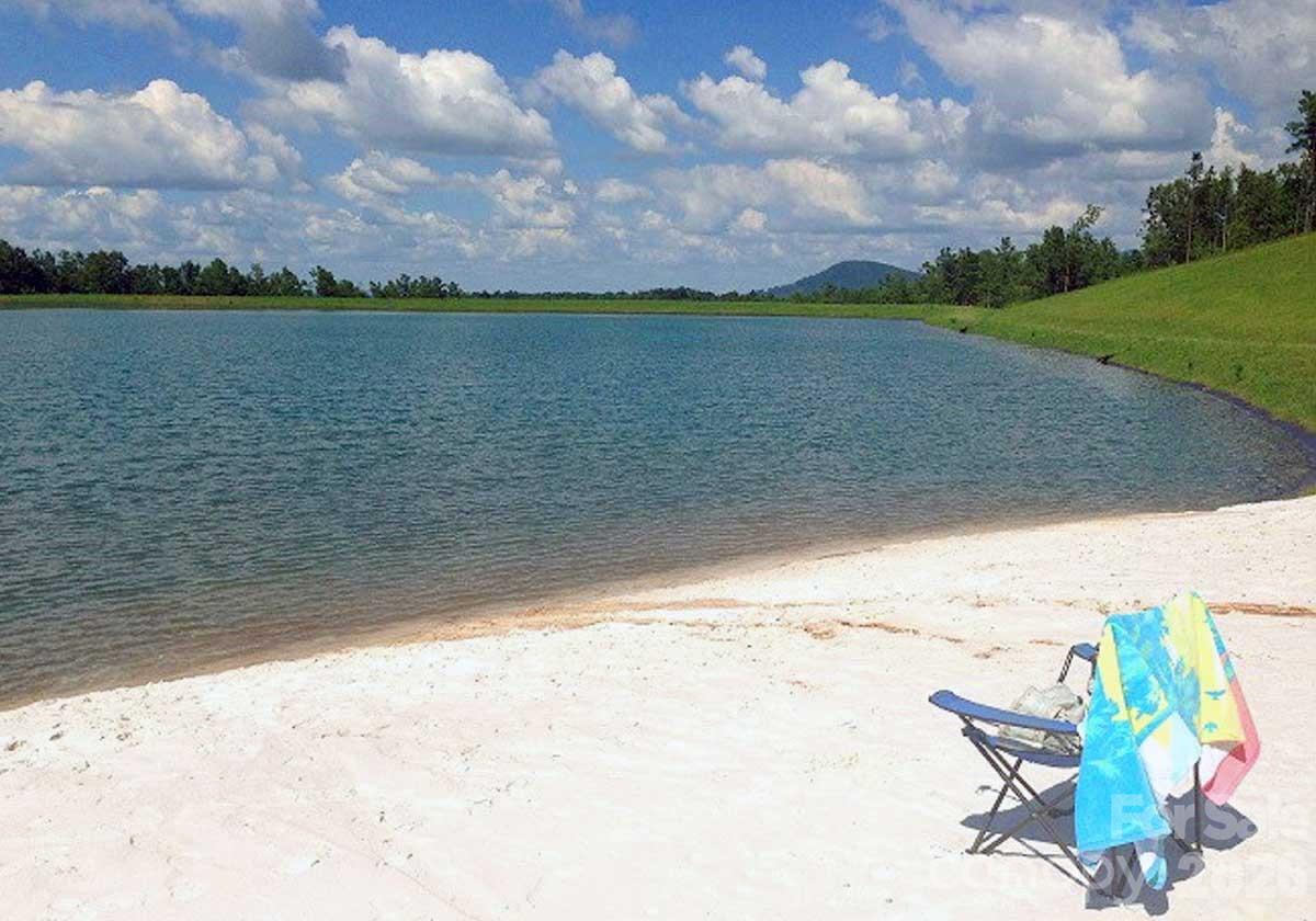 GVP Beach - 453 Grandview Peaks Drive, Nebo