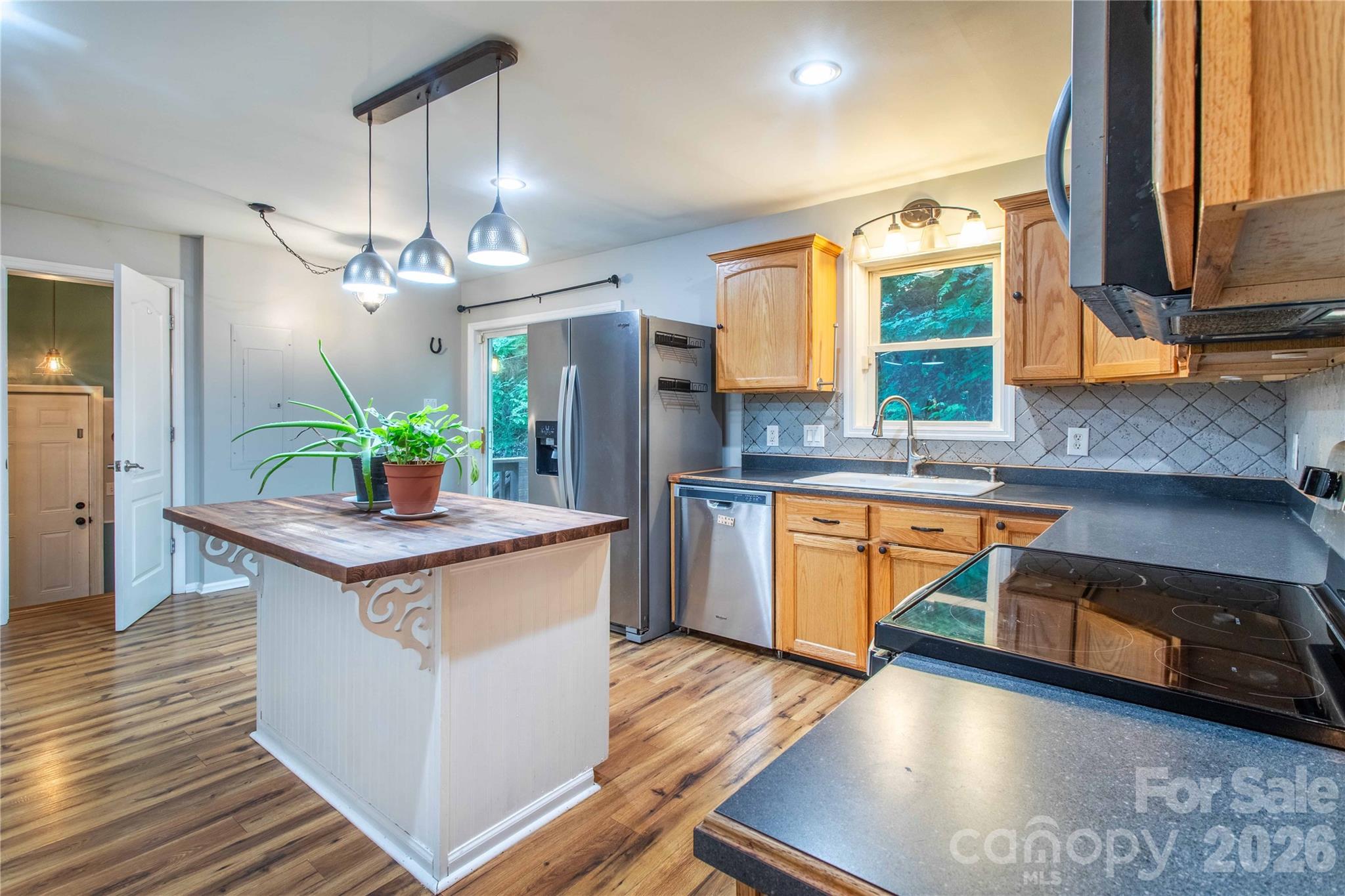 Single Family Residence at 142 Blake Drive, Canton, photo 21 of 48