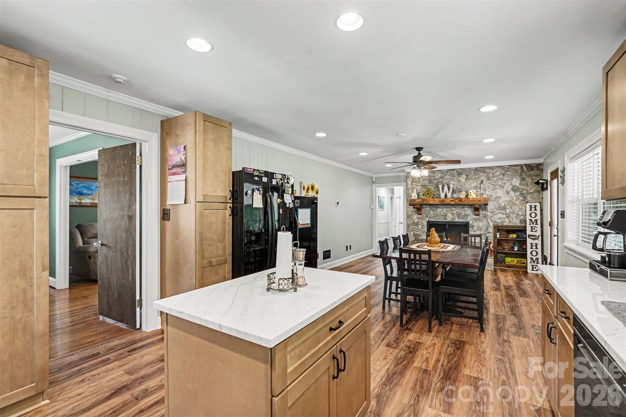 Single Family Residence at 3800 Centergrove Road, Concord, photo 6 of 31