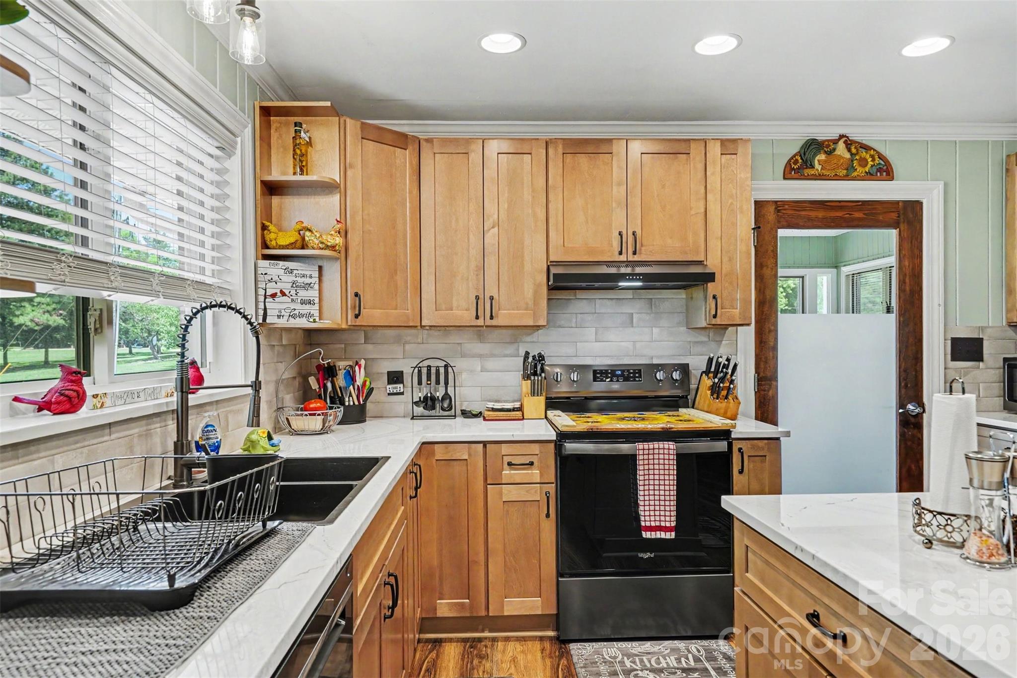 Single Family Residence at 3800 Centergrove Road, Concord, photo 7 of 31