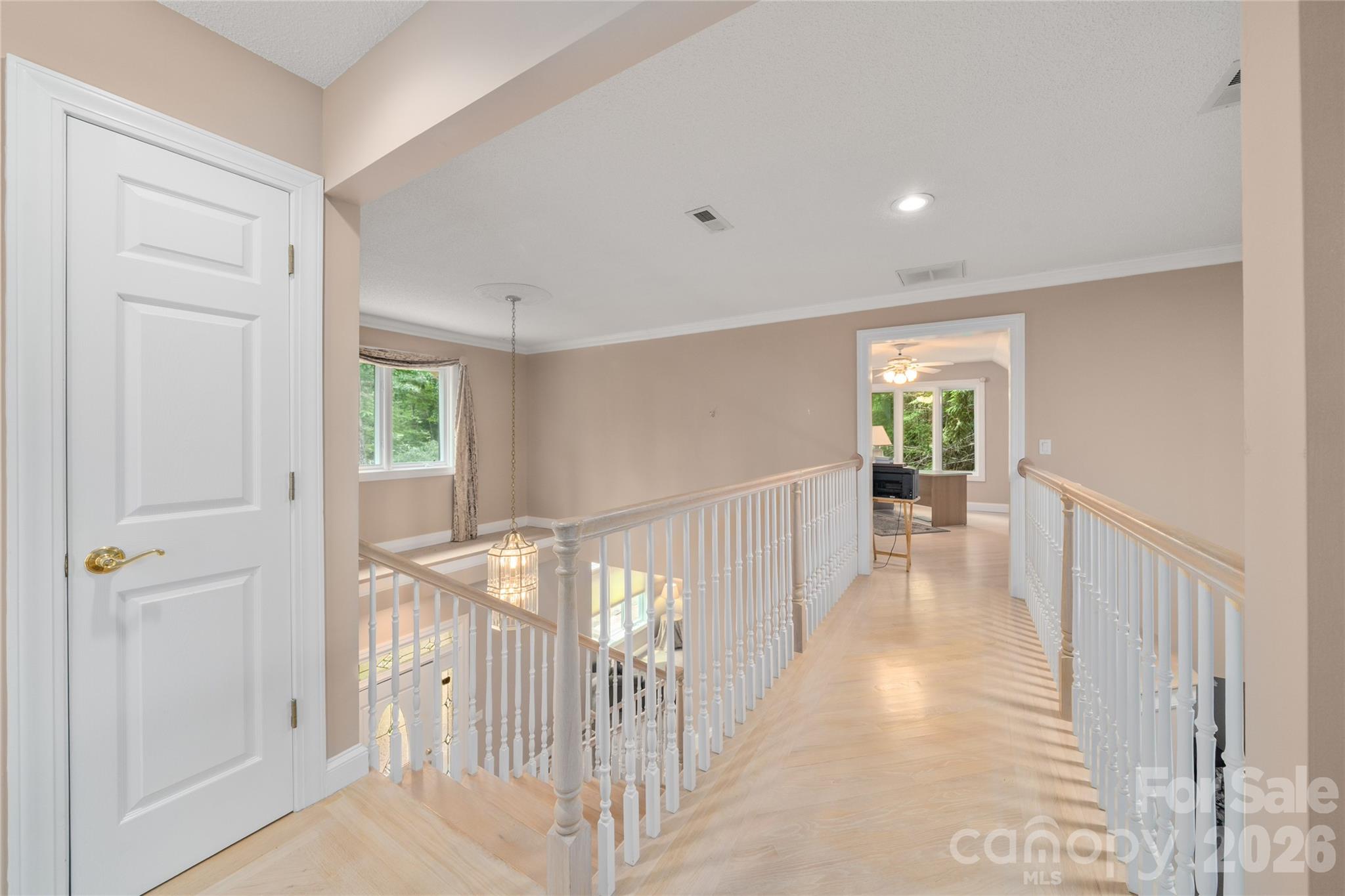 Upper hallway - 136 Rumbling Bald Road, Lake Lure