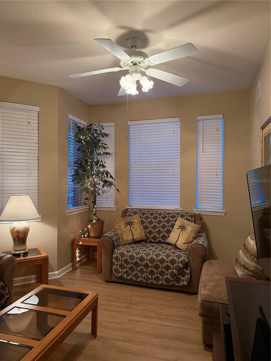 Condominium at 714 TERRACE RIDGE CIR #714, DAVENPORT, photo 12 of 76