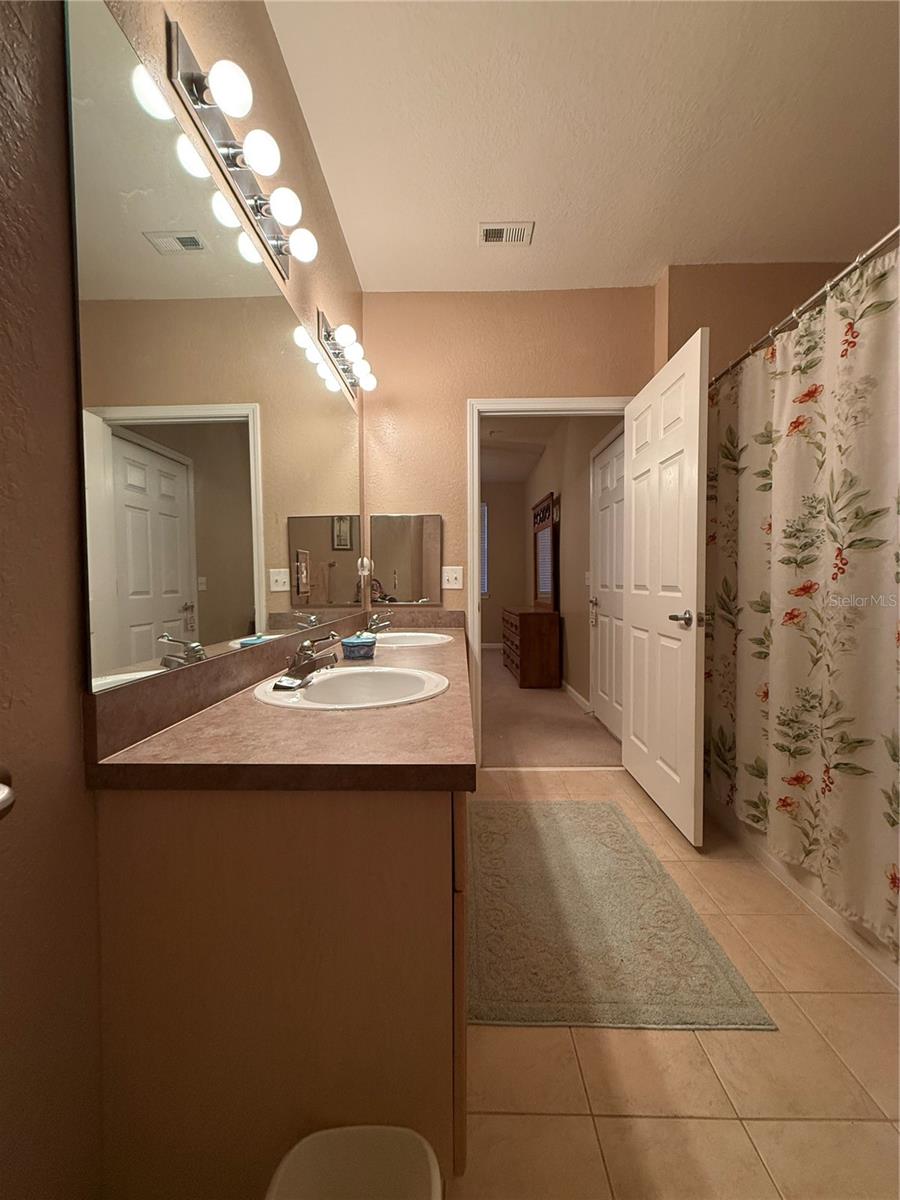 Condominium at 714 TERRACE RIDGE CIR #714, DAVENPORT, photo 31 of 76