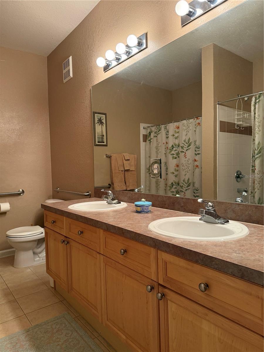 Condominium at 714 TERRACE RIDGE CIR #714, DAVENPORT, photo 33 of 76