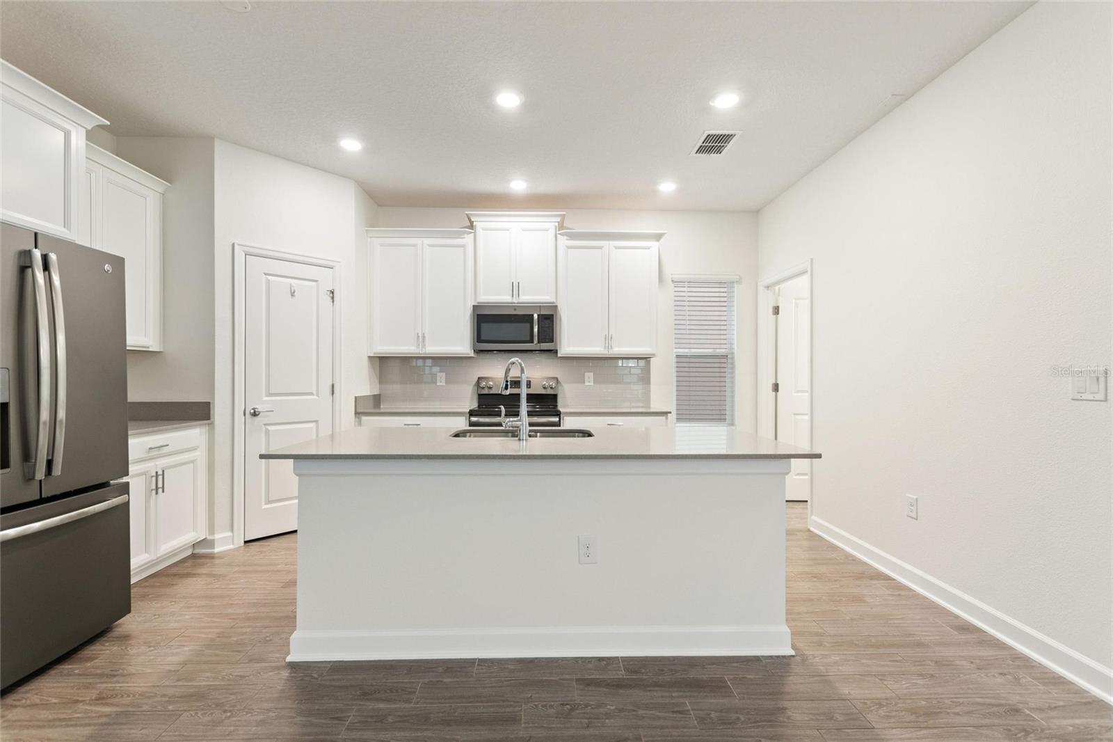 Single Family Residence at 8801 BETH PAGE LN, DAVENPORT, photo 10 of 77