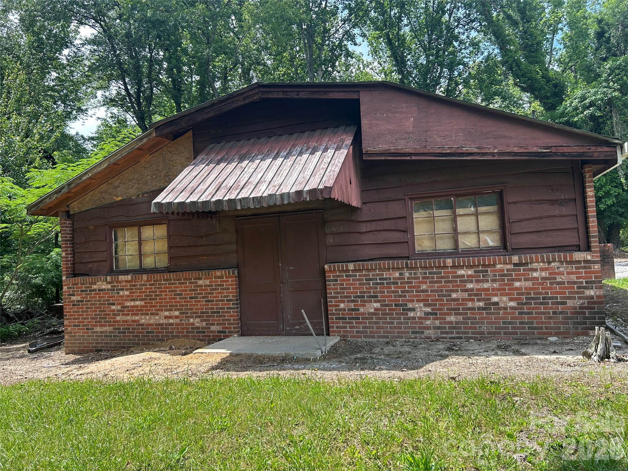 Lot at 3177 Haywood Road, Hendersonville, photo 3 of 6