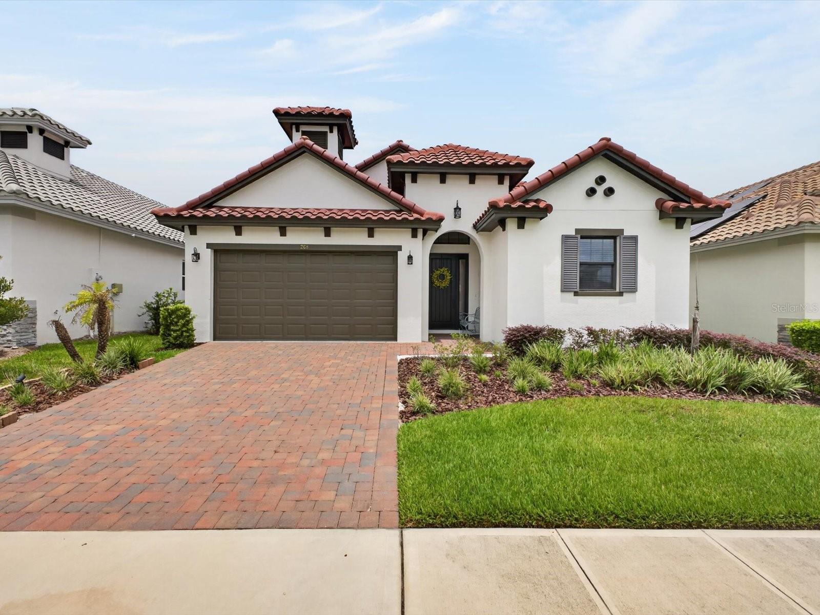 268 HAMPTON LOOP