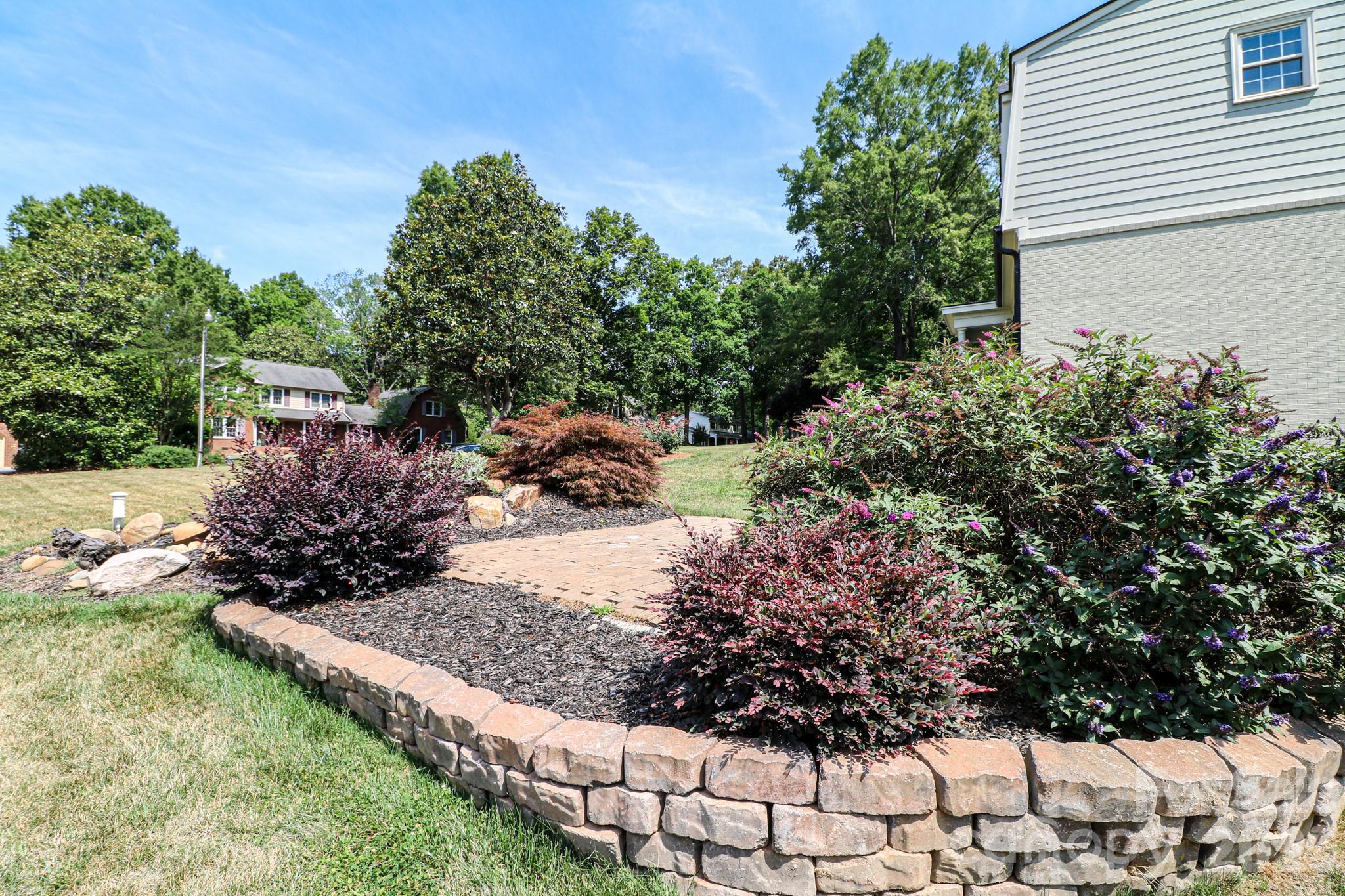 Single Family Residence at 120 Wellington Drive, Salisbury, photo 5 of 40