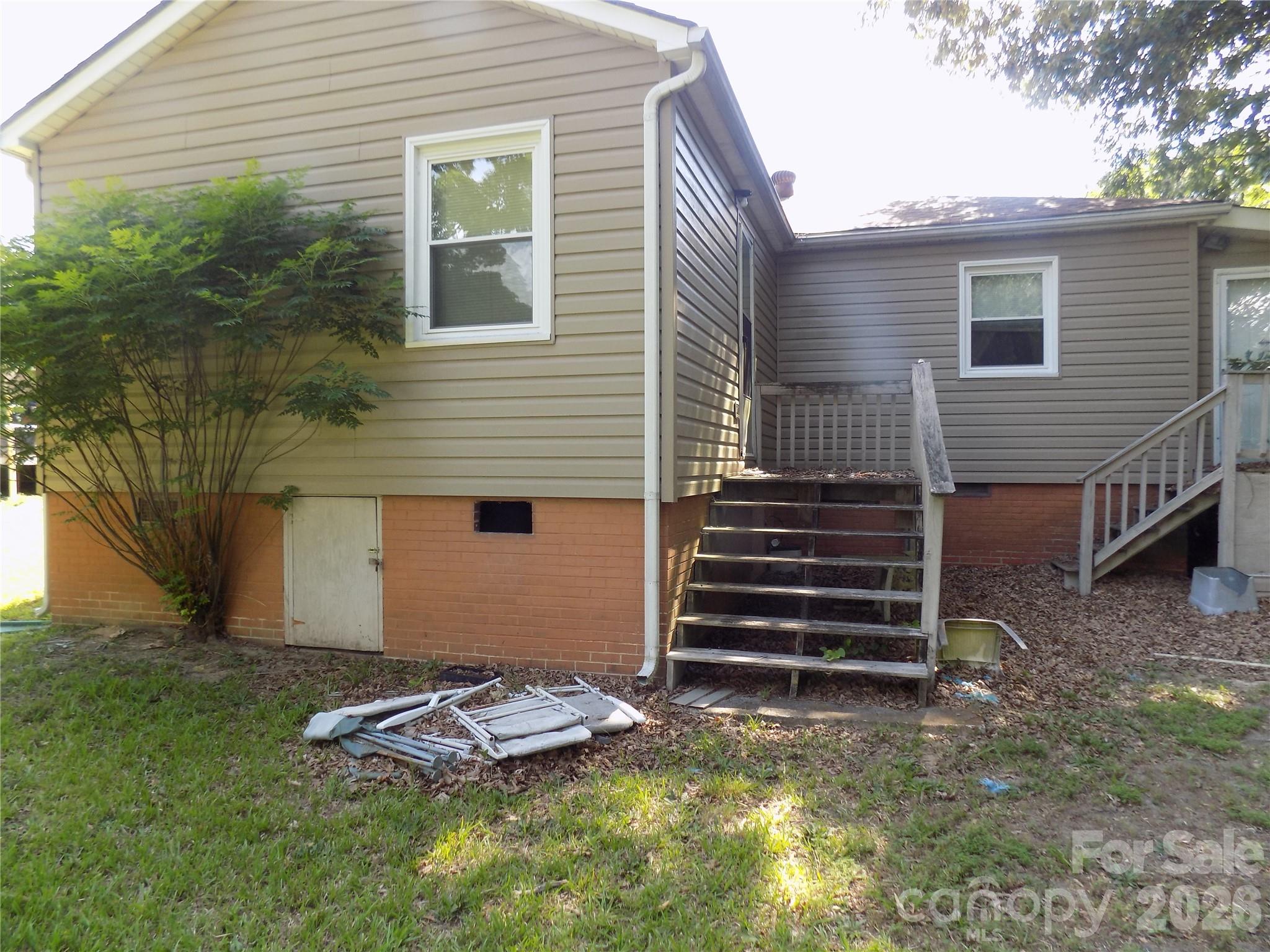 REAR - 308 S Vine Street, Gastonia