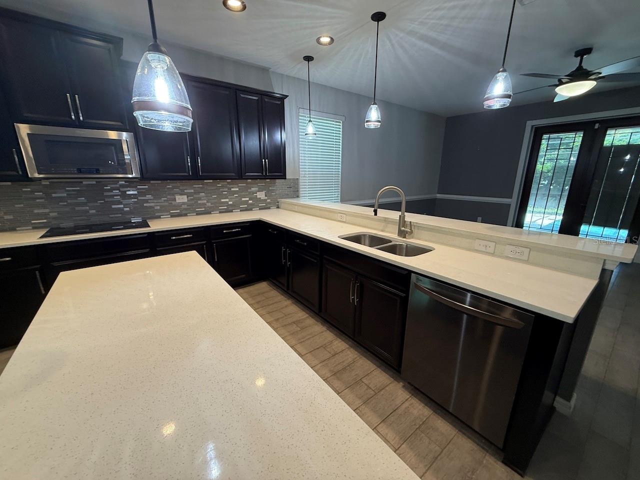 Single Family Residence at 5251 VILLA ROSA AVE, ST CLOUD, photo 10 of 37