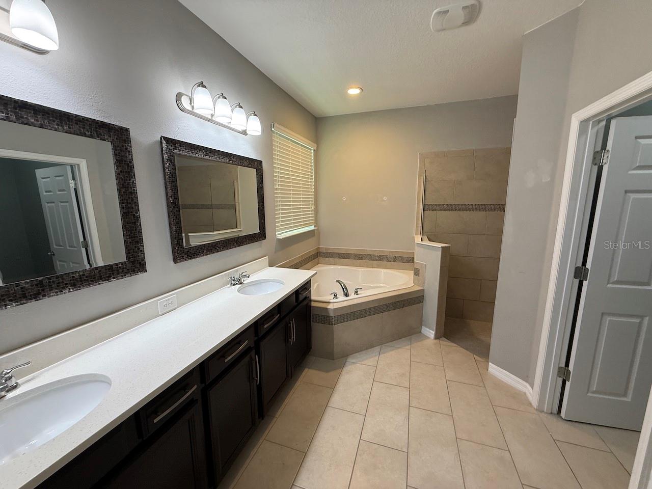 Single Family Residence at 5251 VILLA ROSA AVE, ST CLOUD, photo 16 of 37