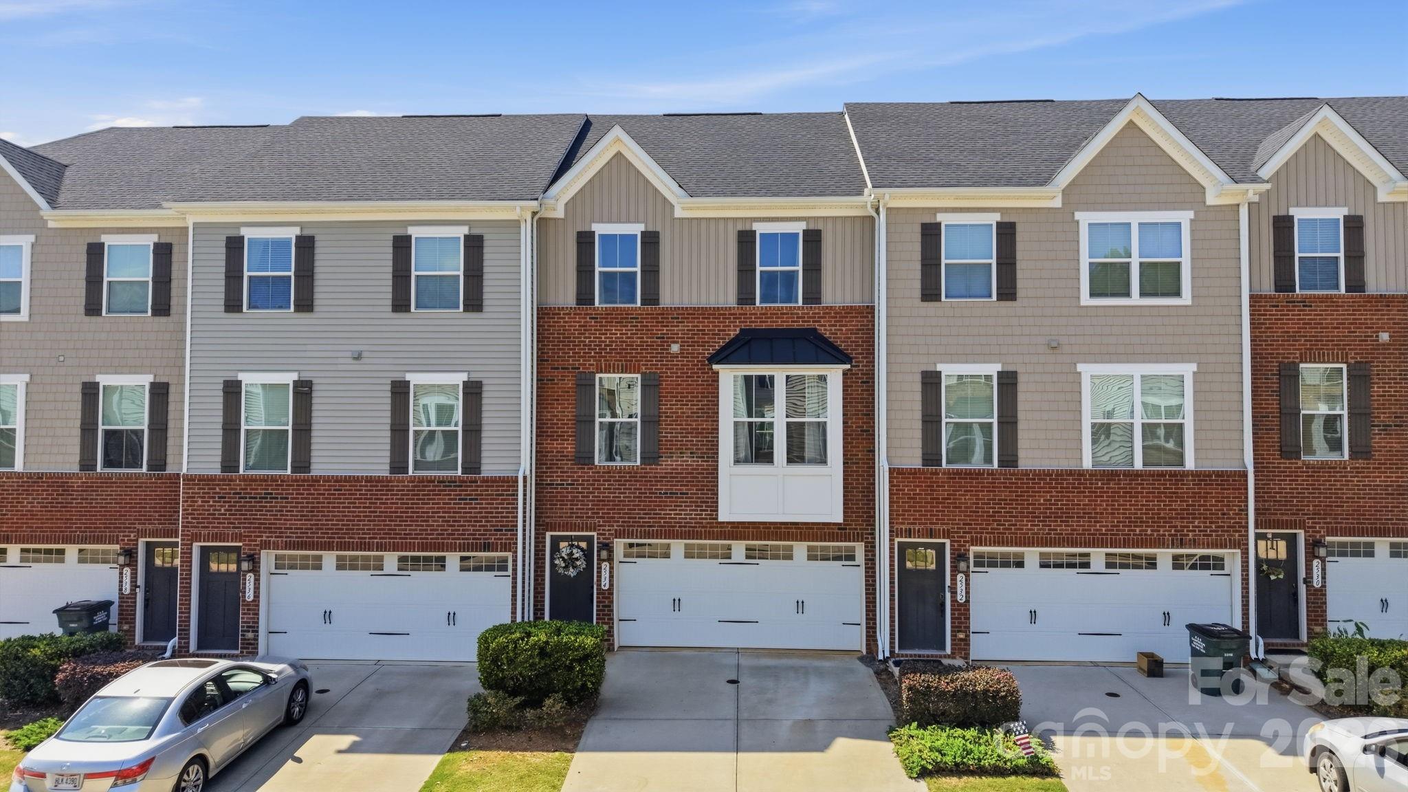 Townhouse at 2534 Grantham Place Drive, Fort Mill, photo 7 of 70