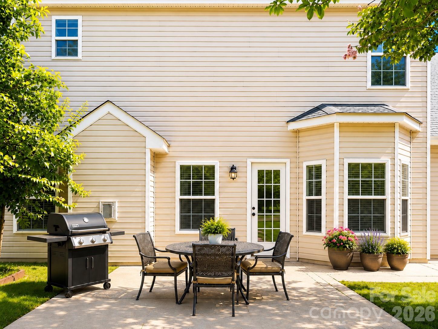 Back patio Virtual staging - 4857 Annelise Drive, Harrisburg