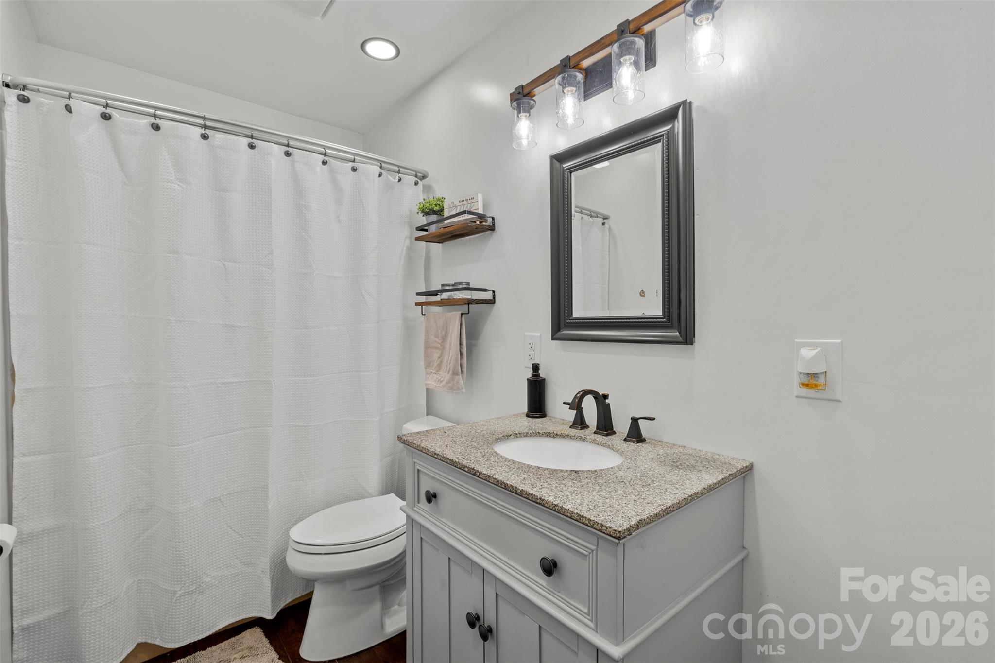 1st Floor Full Bath - 2269 Lee Roy Lane, Lenoir