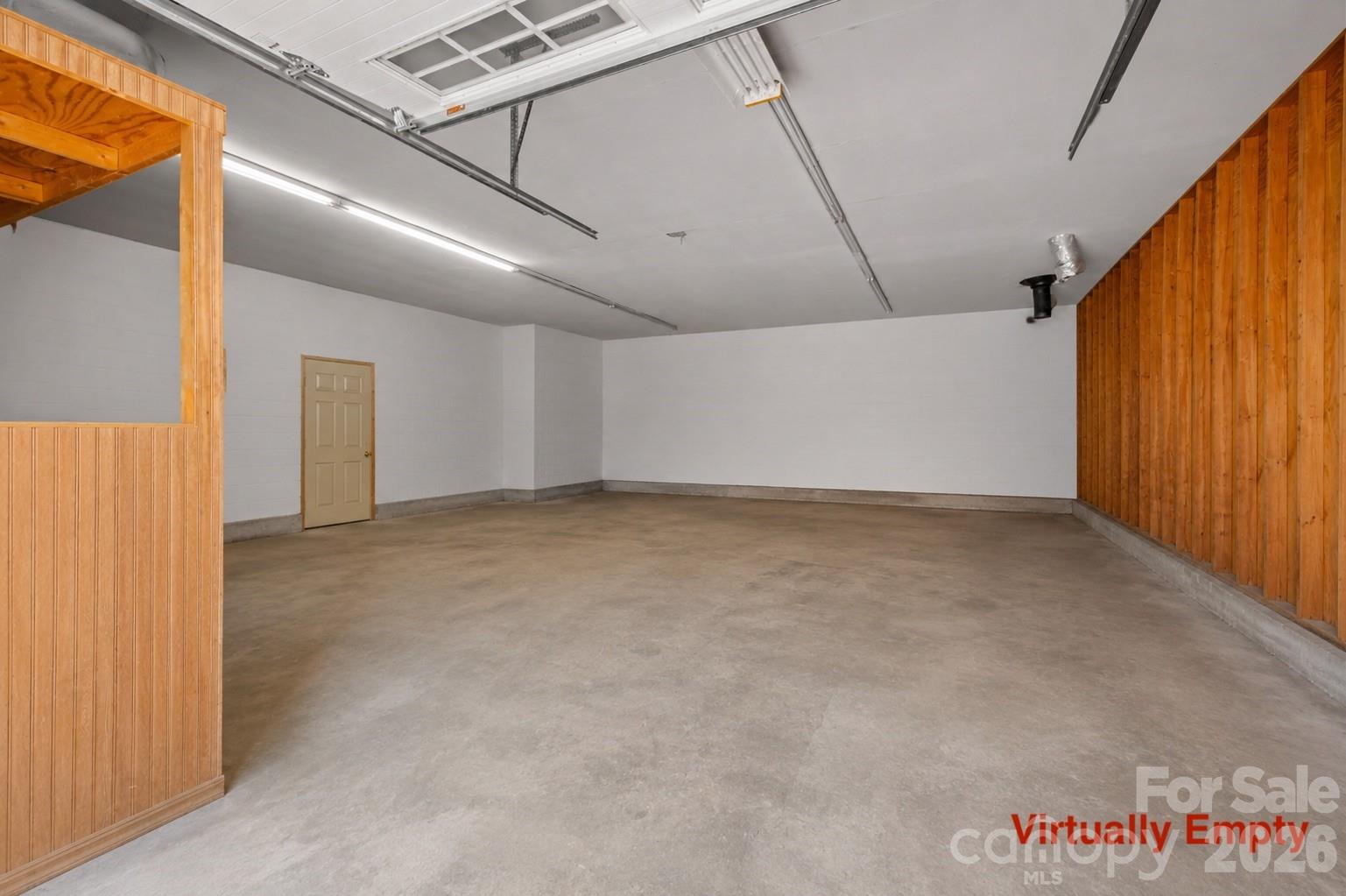 Virtually Empty Garage 1 - 2269 Lee Roy Lane, Lenoir