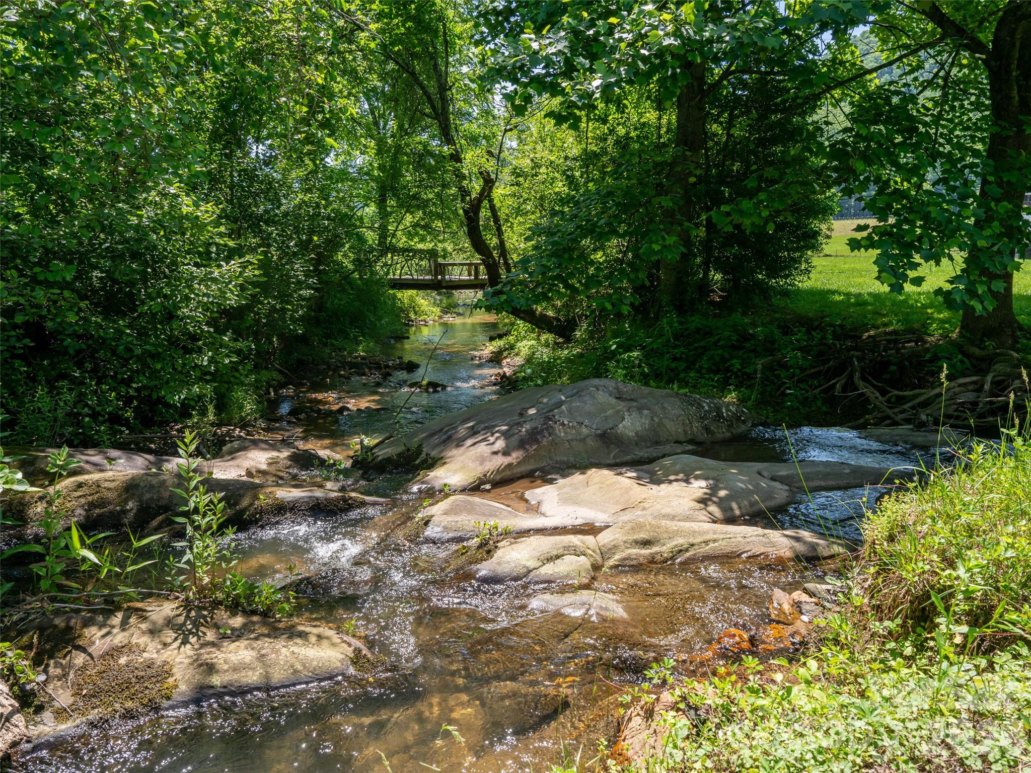 Avery Creek - 508 Avery Creek Road, Arden