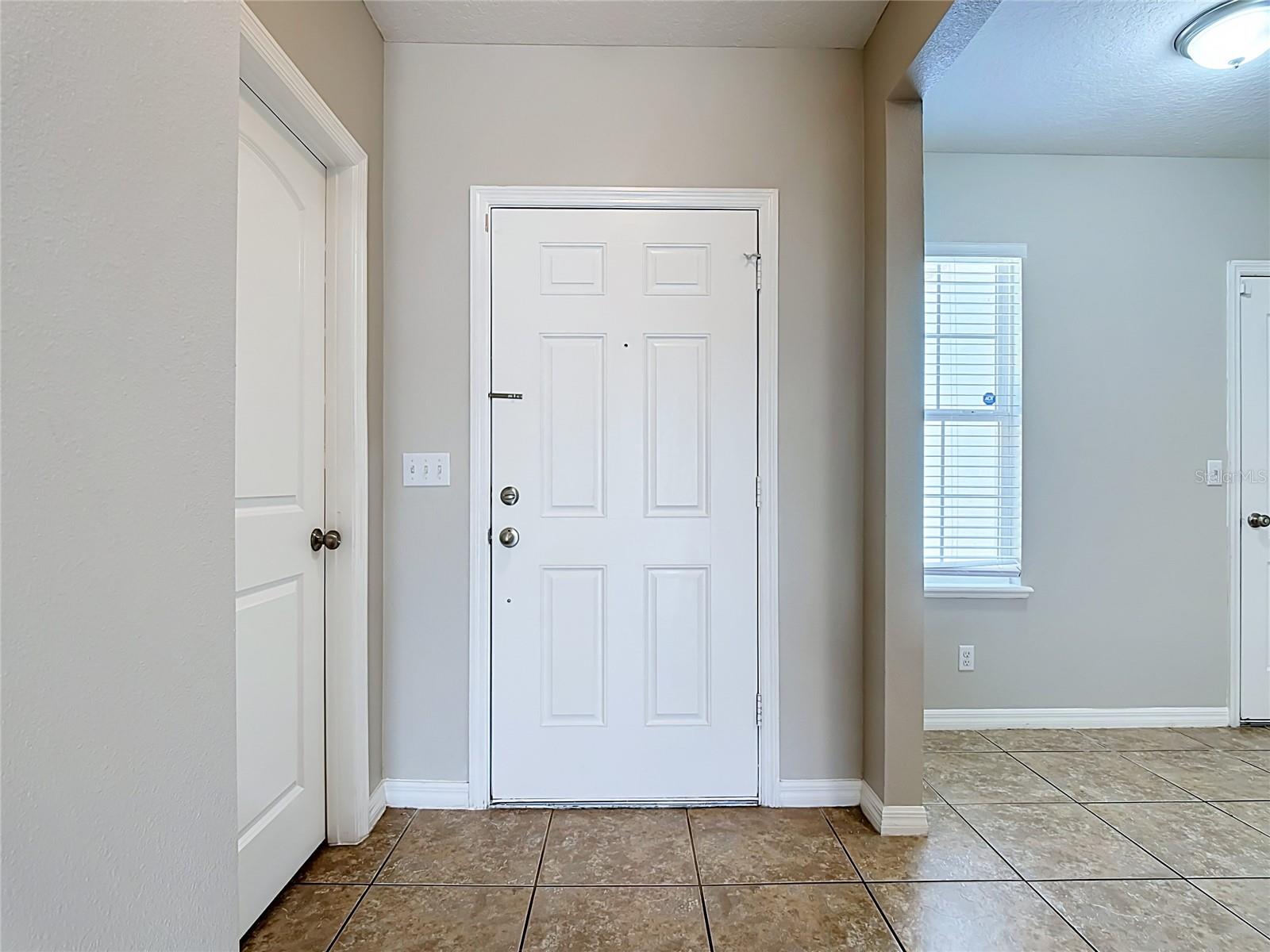 Single Family Residence at 1562 TAMARIND RD, DAVENPORT, photo 2 of 22