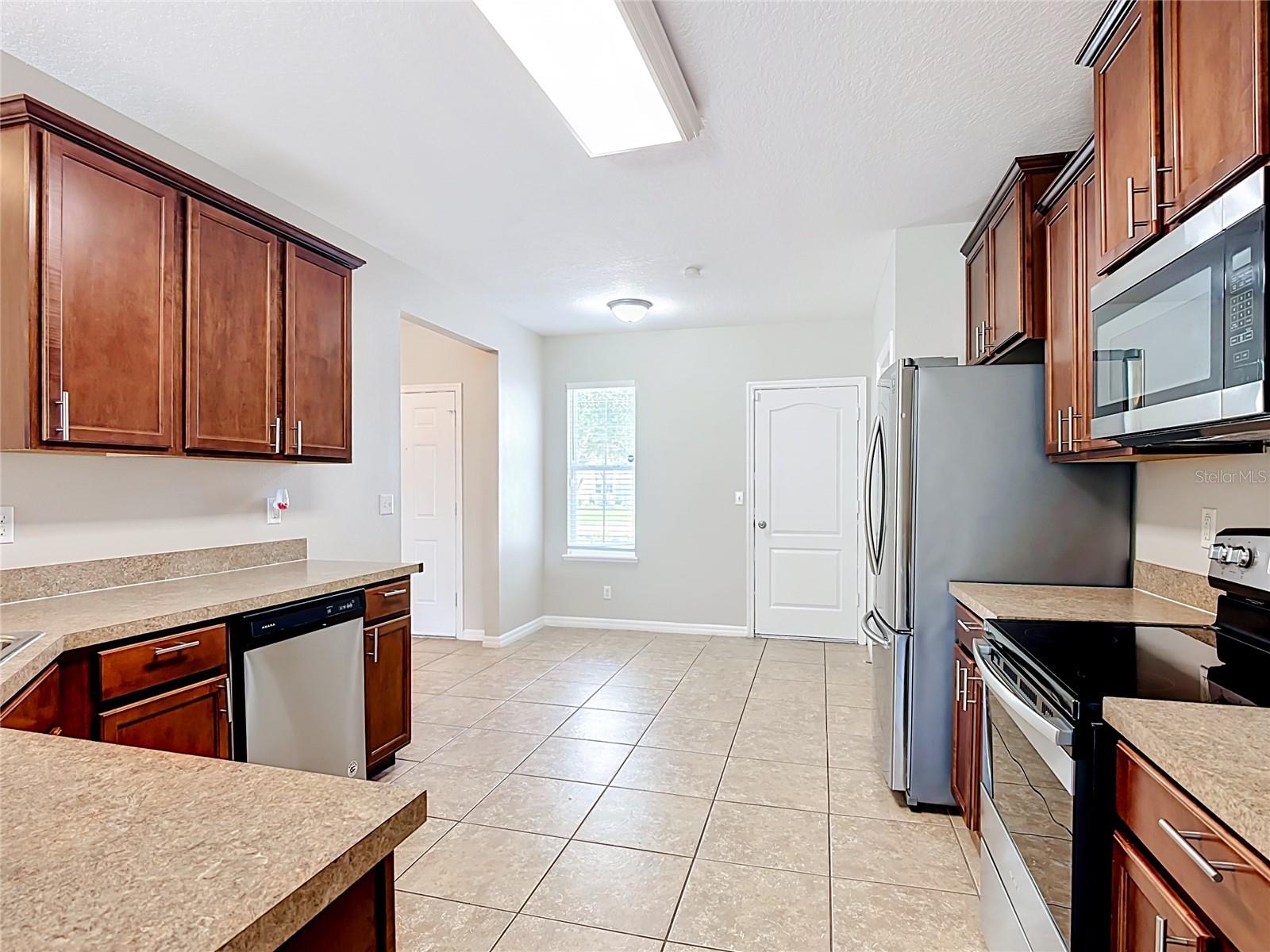 Single Family Residence at 1562 TAMARIND RD, DAVENPORT, photo 6 of 22