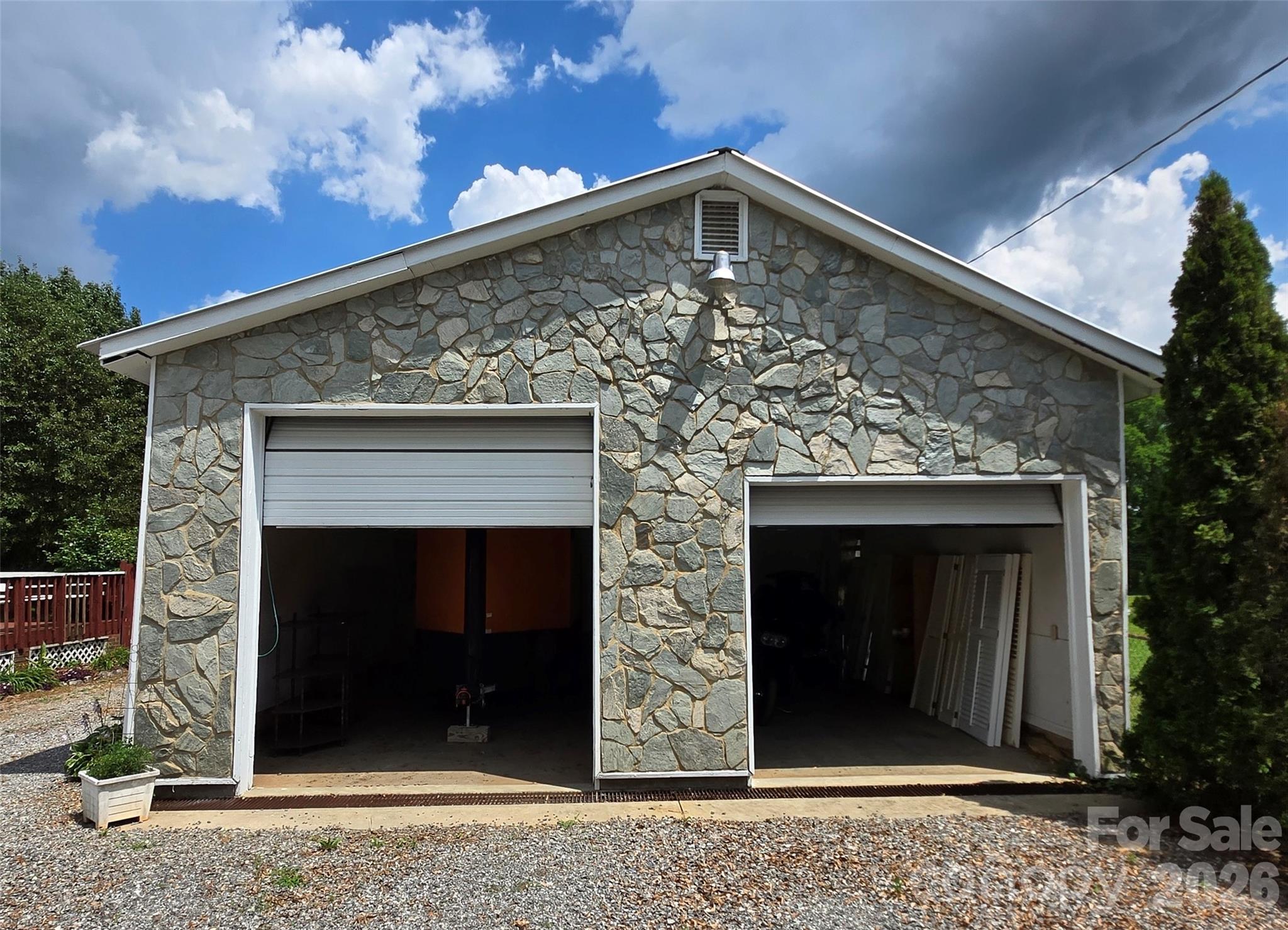 Garage front - 1407 N College Avenue, Newton