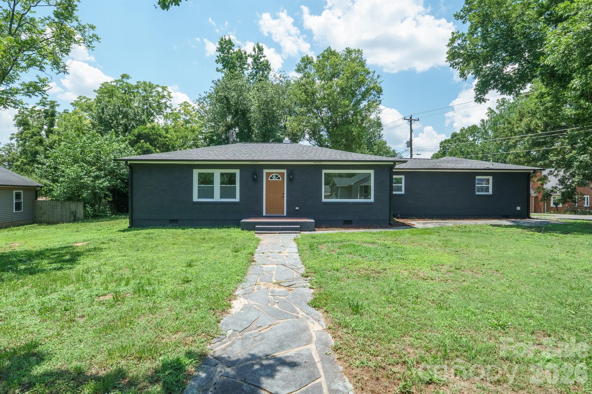 841 Murphy Street