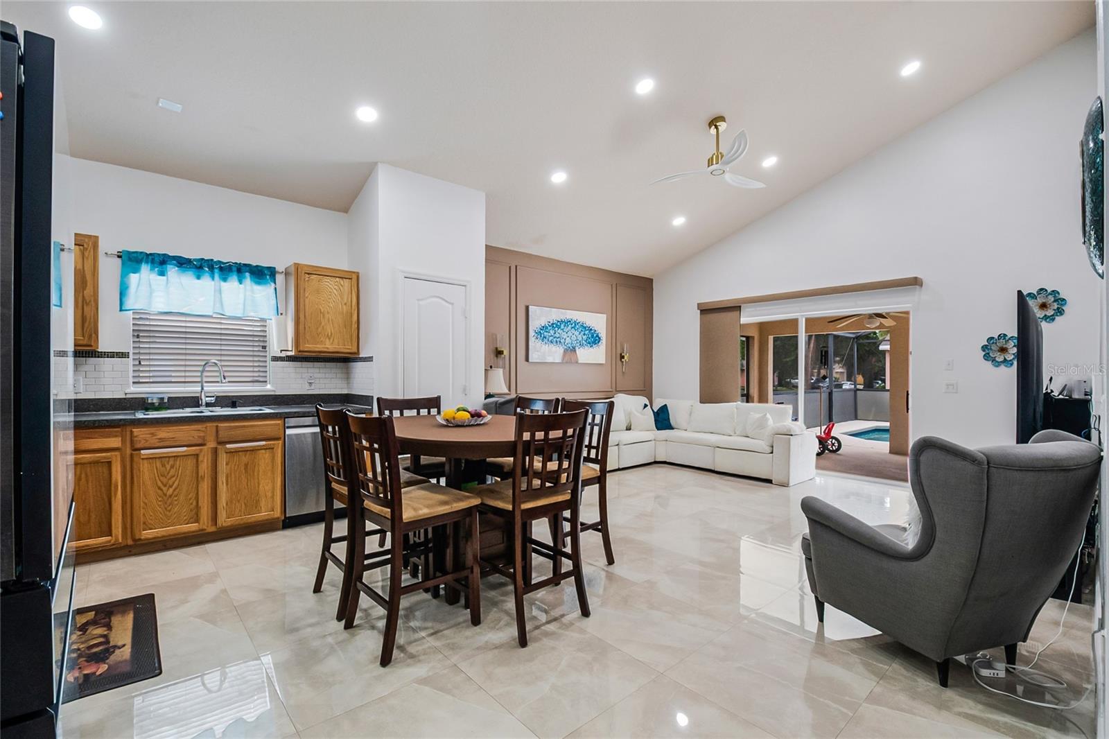 Single Family Residence at 1228 SANDY RIDGE DR, DAVENPORT, photo 12 of 40