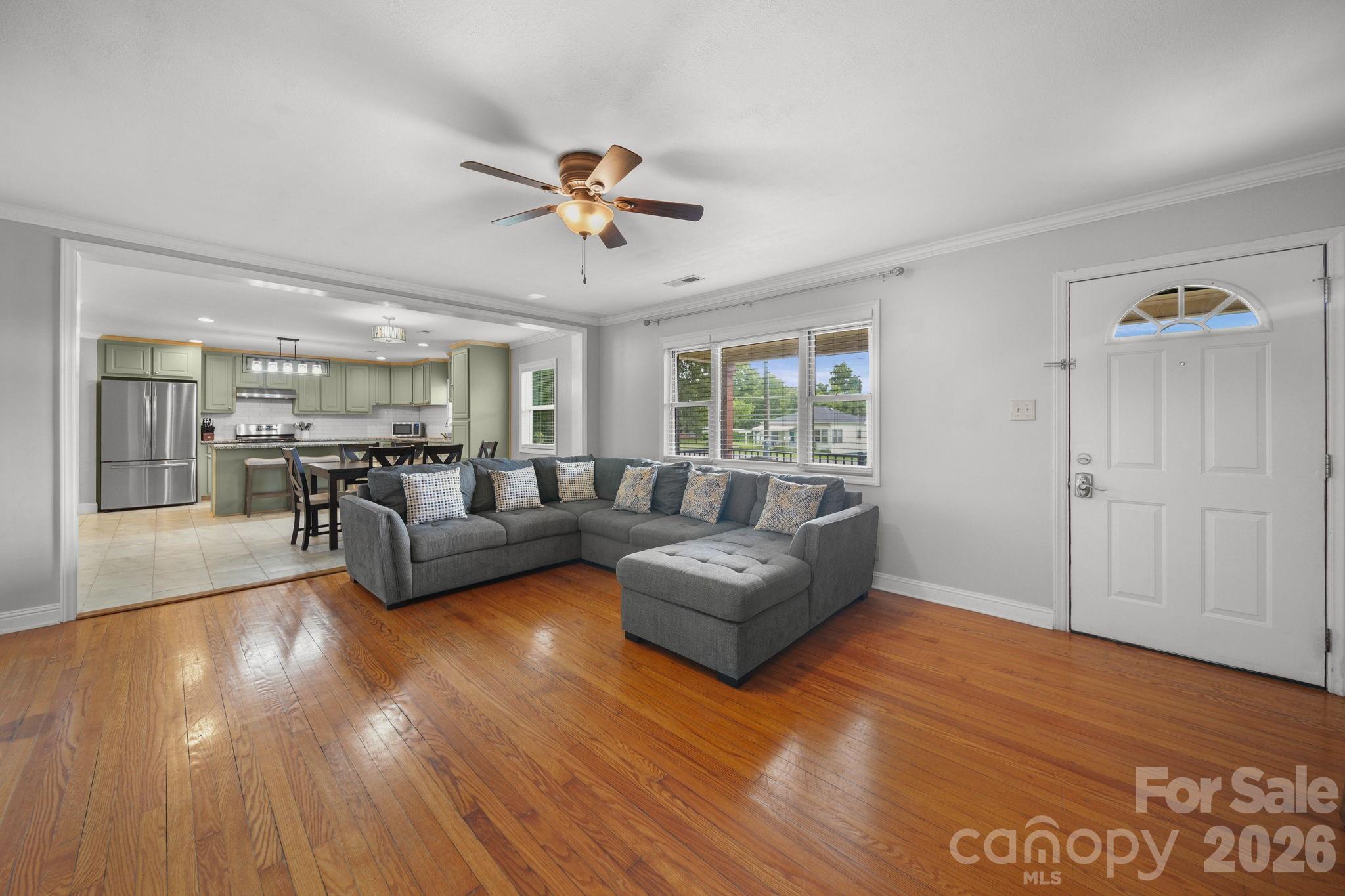 Family room - 138 Shumaker Drive, Statesville